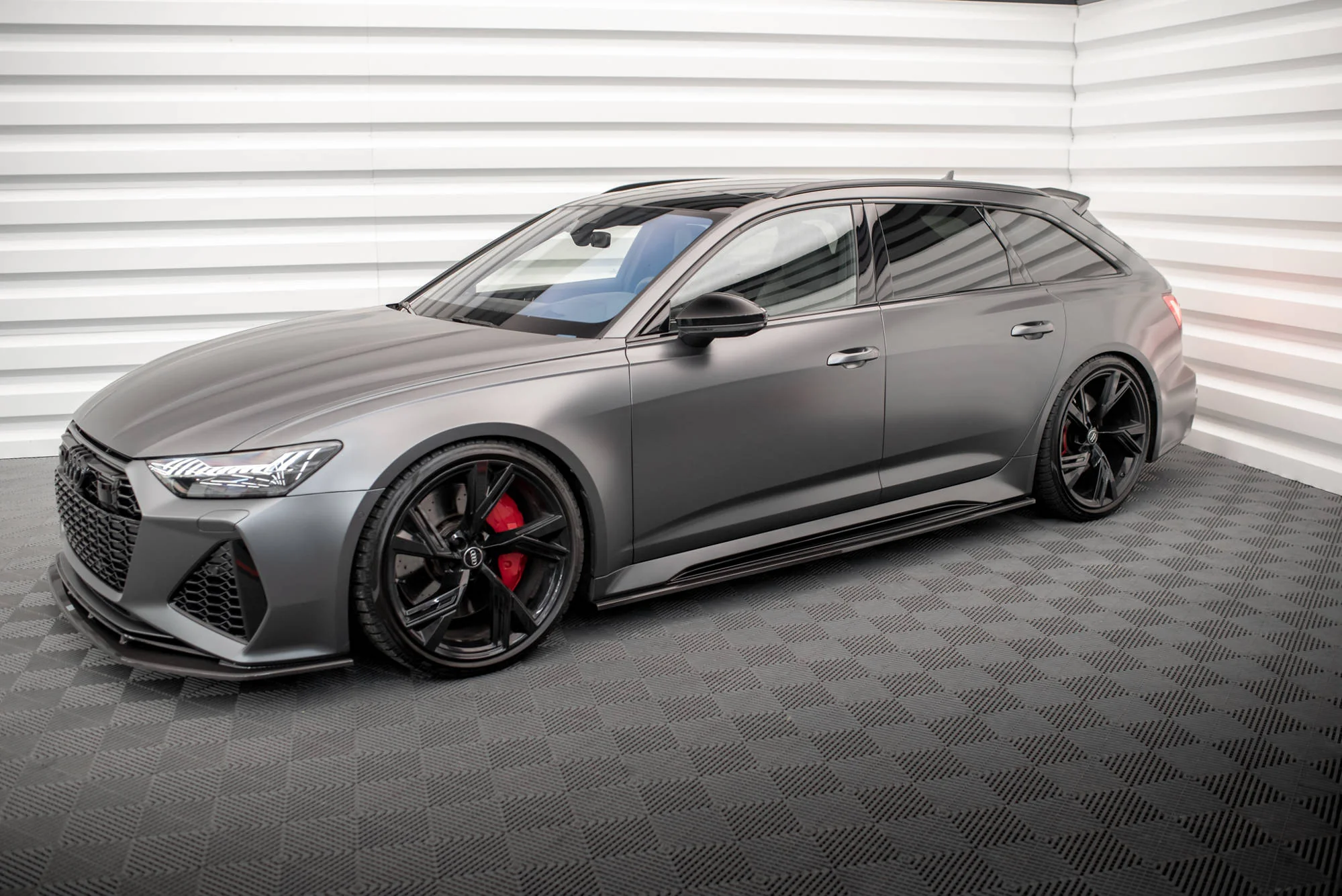 CARBON FIBER SIDE SKIRTS AUDI RS6 C8 / RS7 C8 - Image 2