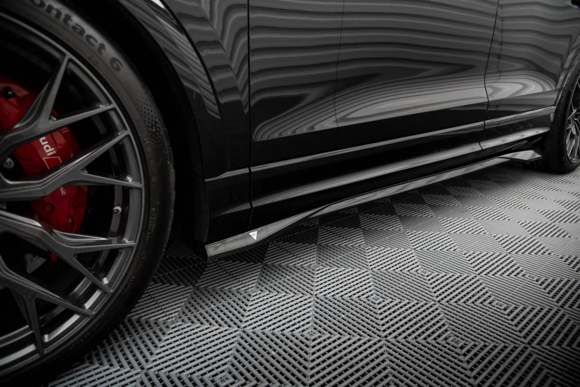 CARBON FIBER SIDE SKIRTS AUDI RSQ8 MK1 - Image 4