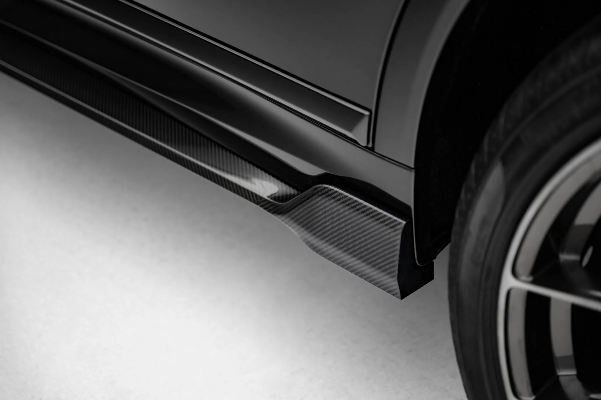 Carbon Fiber Side Skirts BMW X7 M-Pack G07 Facelift - Image 6