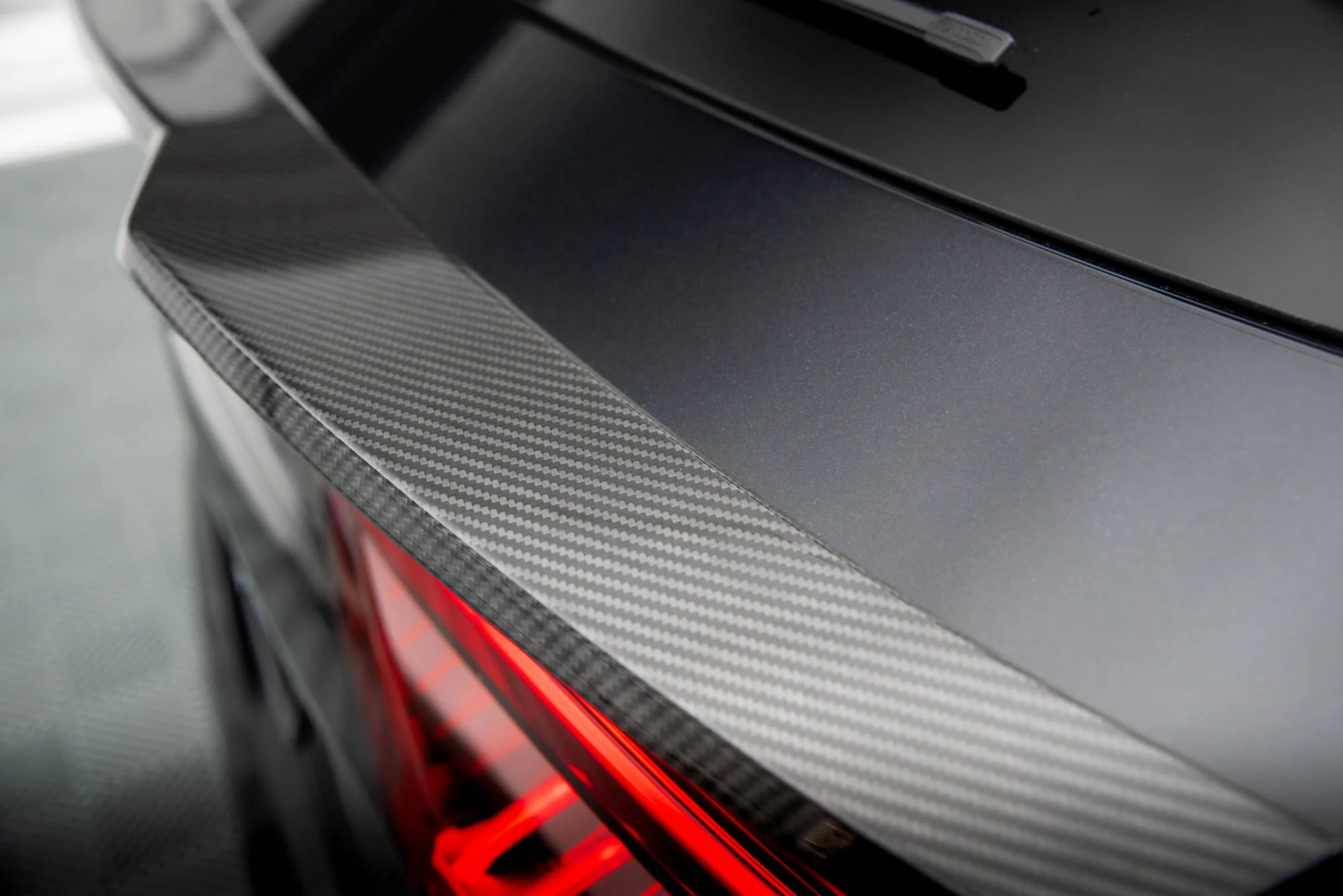 CARBON FIBER TAILGATE SPOILER (LOWER) AUDI RSQ8 MK1 - Image 5