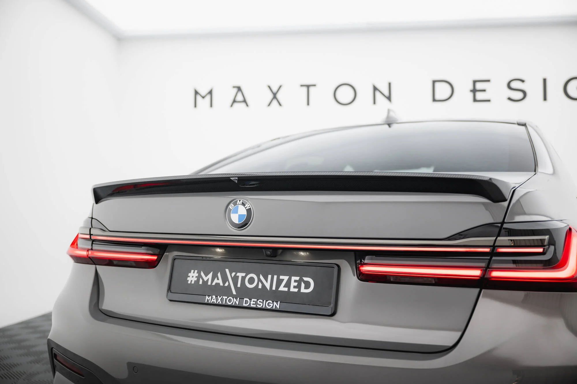 Carbon Fiber Tailgate Spoiler BMW 7 G11 / G11 Facelift - Image 3