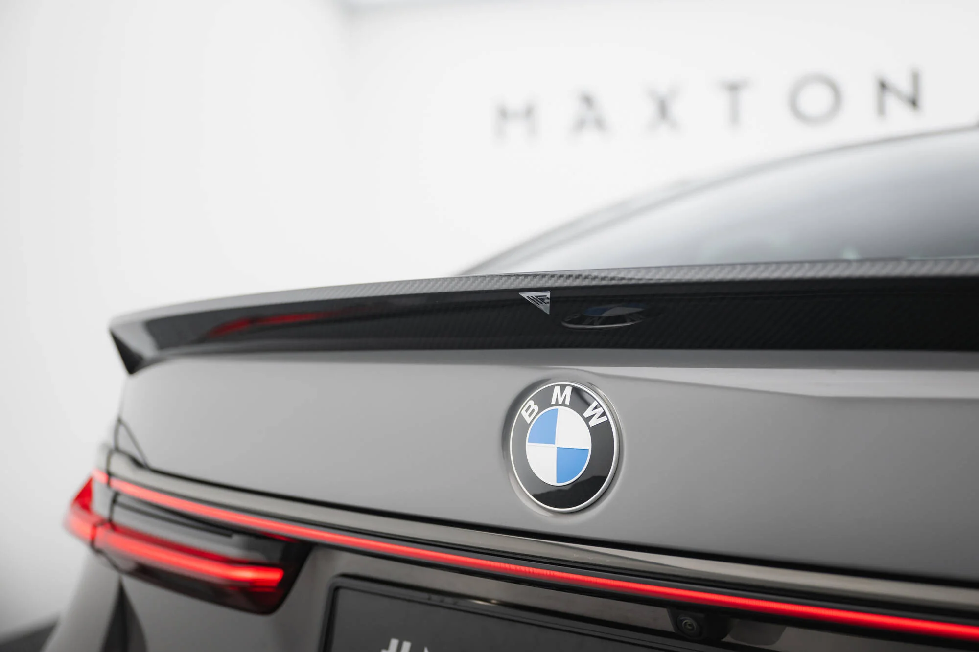 Carbon Fiber Tailgate Spoiler BMW 7 G11 / G11 Facelift - Image 4