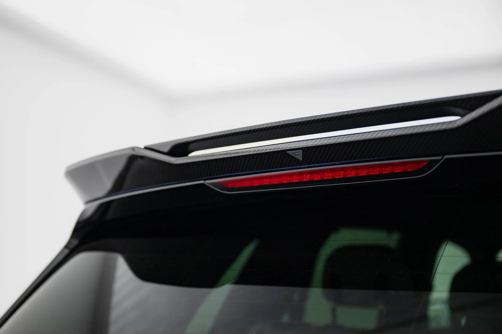 Carbon Fiber Tailgate Spoiler BMW X5 M-Pack G05 Facelift - Image 5