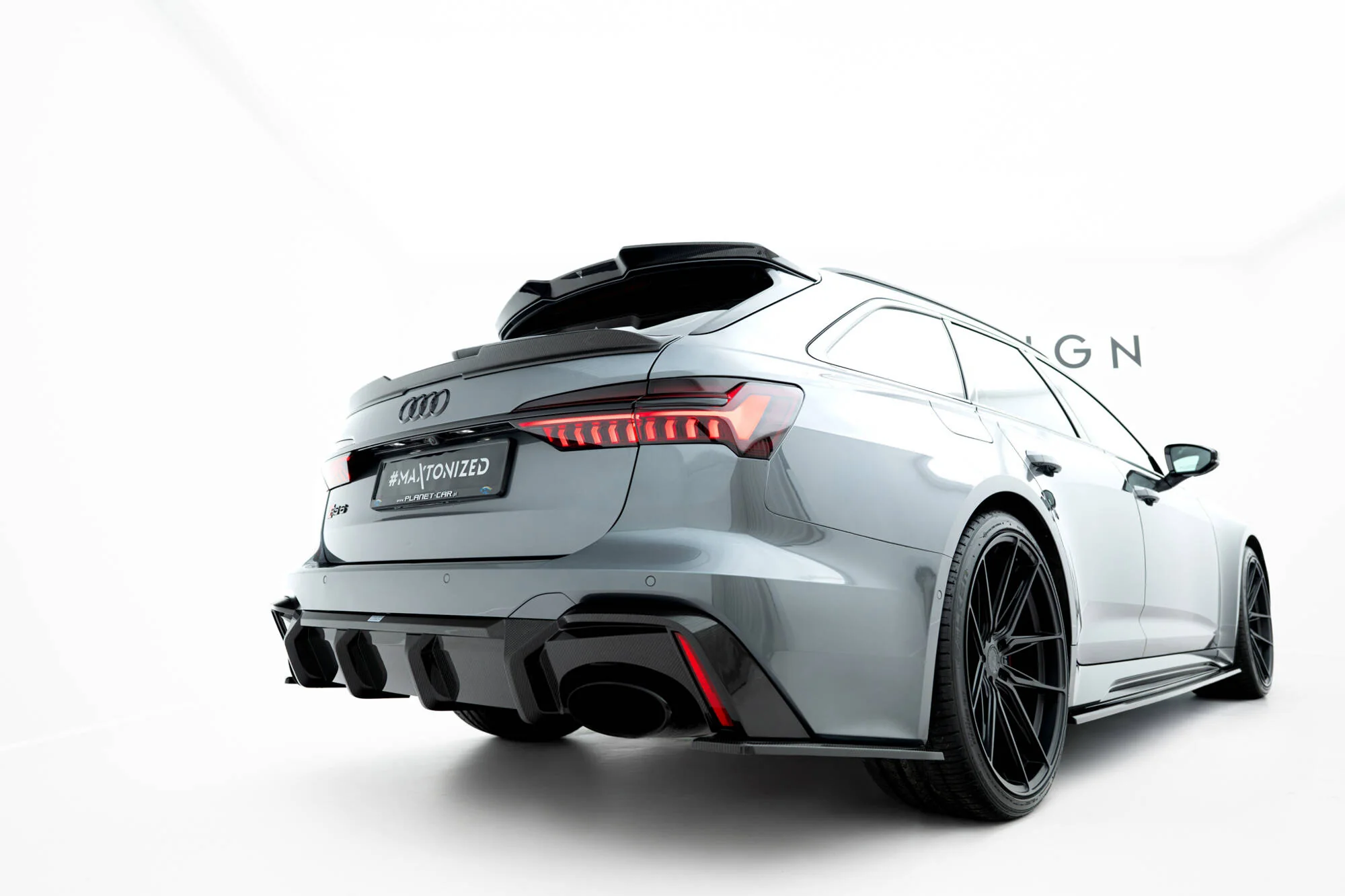 Carbon Fiber Tailgate Spoiler (Lower) Audi RS6 C8 - Image 3