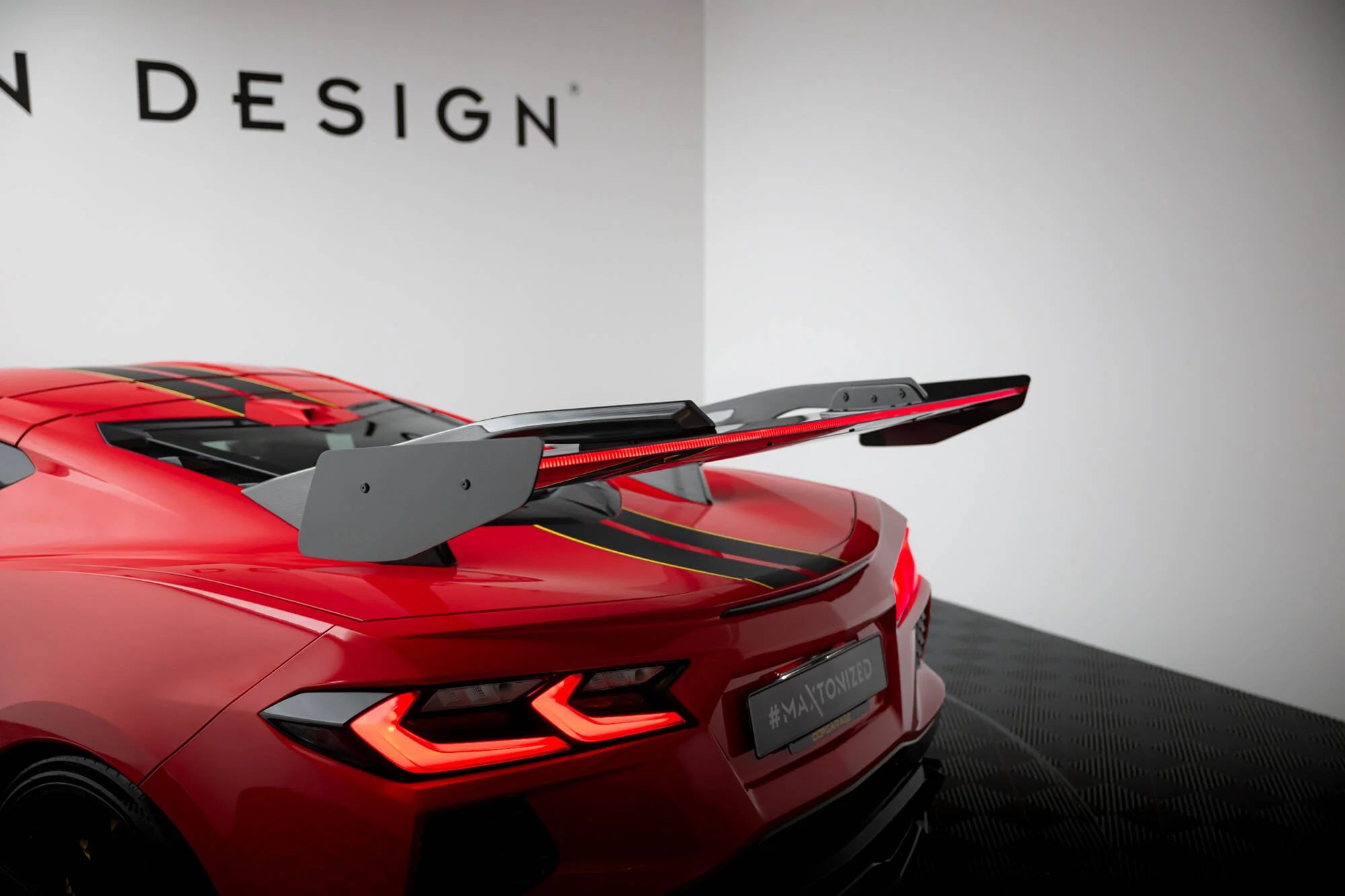 Carbon Spoiler + LED Chevrolet Corvette C8 - Image 14