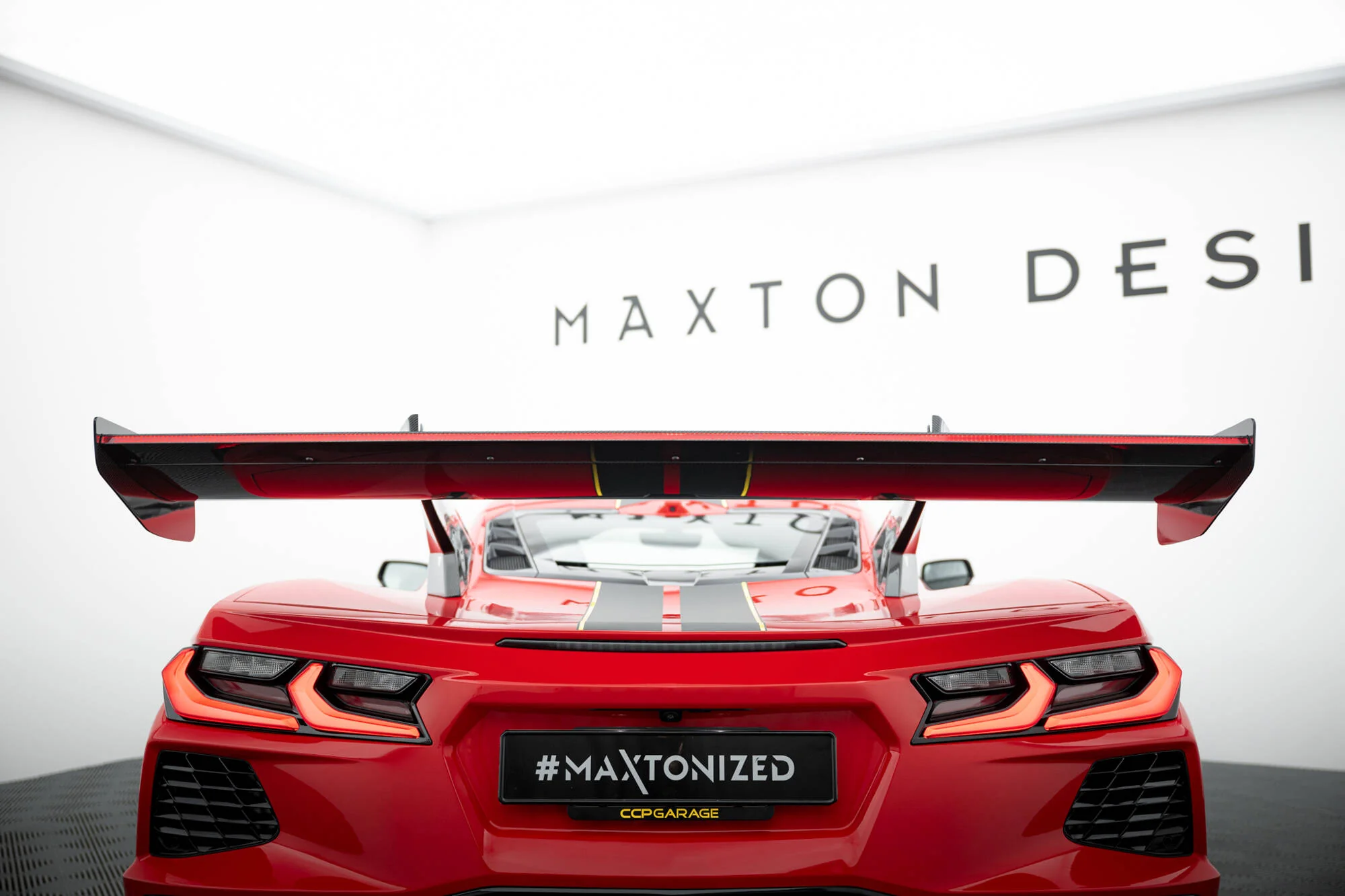 Carbon Spoiler + LED Chevrolet Corvette C8 - Image 2
