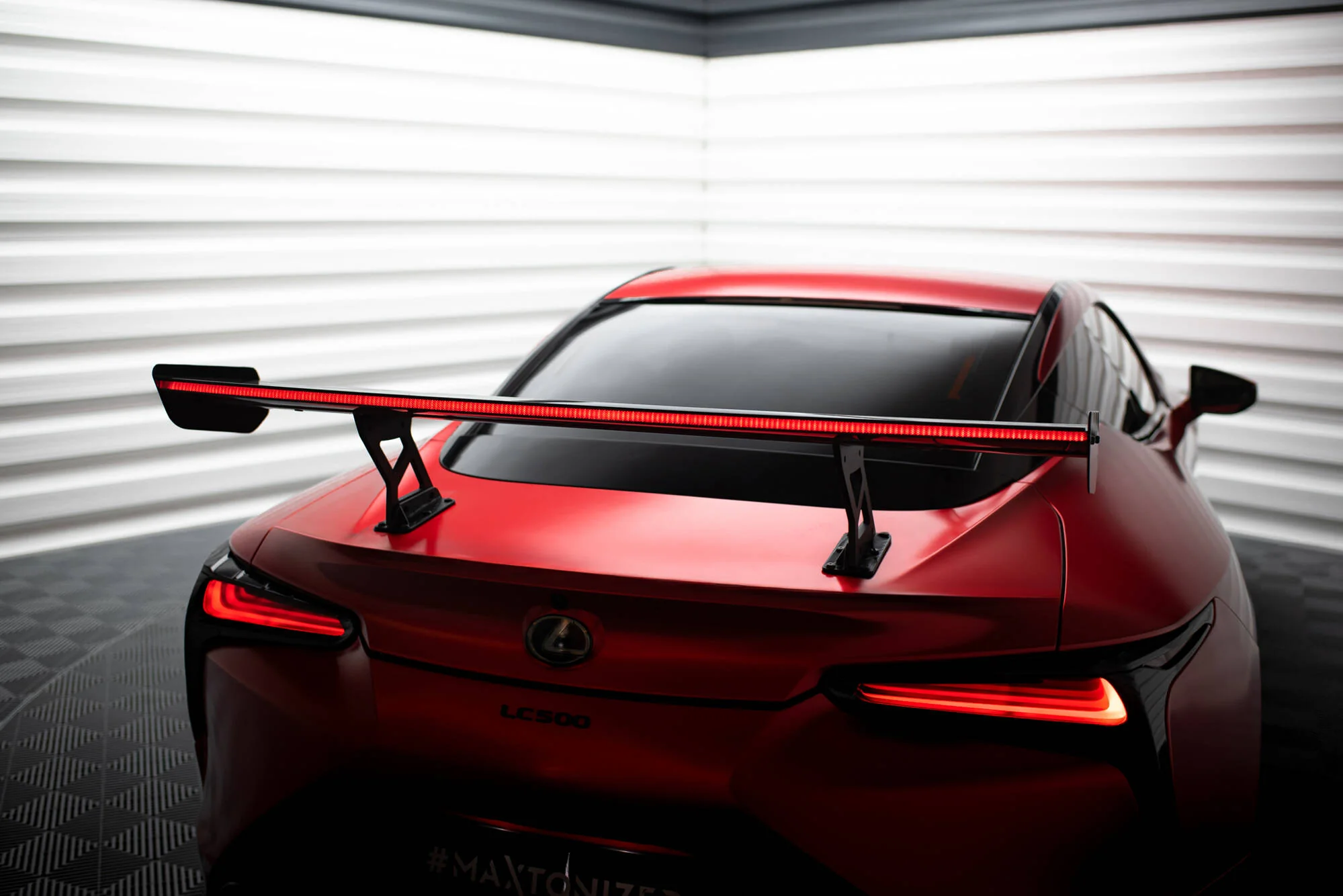 CARBON SPOILER + LED LEXUS LC - Image 10