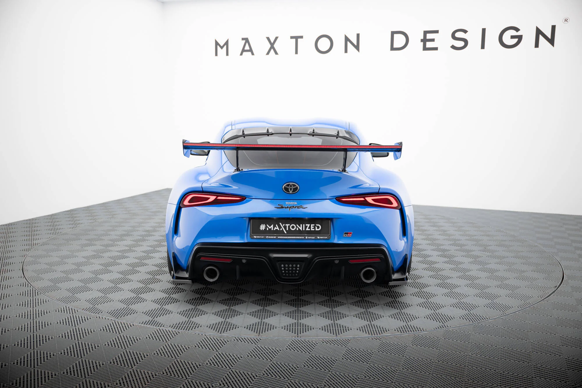 CARBON SPOILER WITH EXTERNAL BRACKETS UPRIGHTS + LED TOYOTA SUPRA MK5 - Image 11