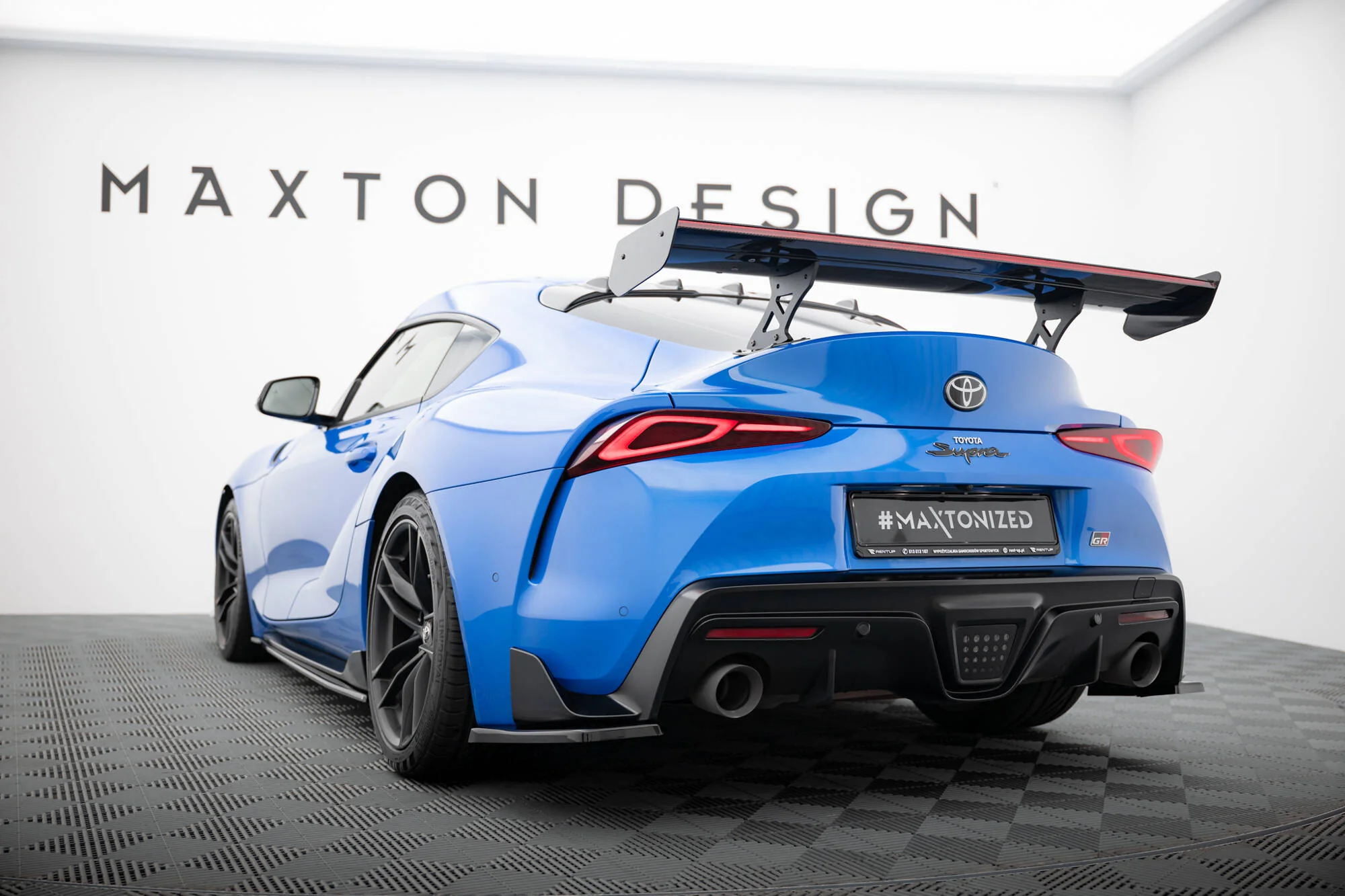 CARBON SPOILER WITH EXTERNAL BRACKETS UPRIGHTS + LED TOYOTA SUPRA MK5 - Image 13