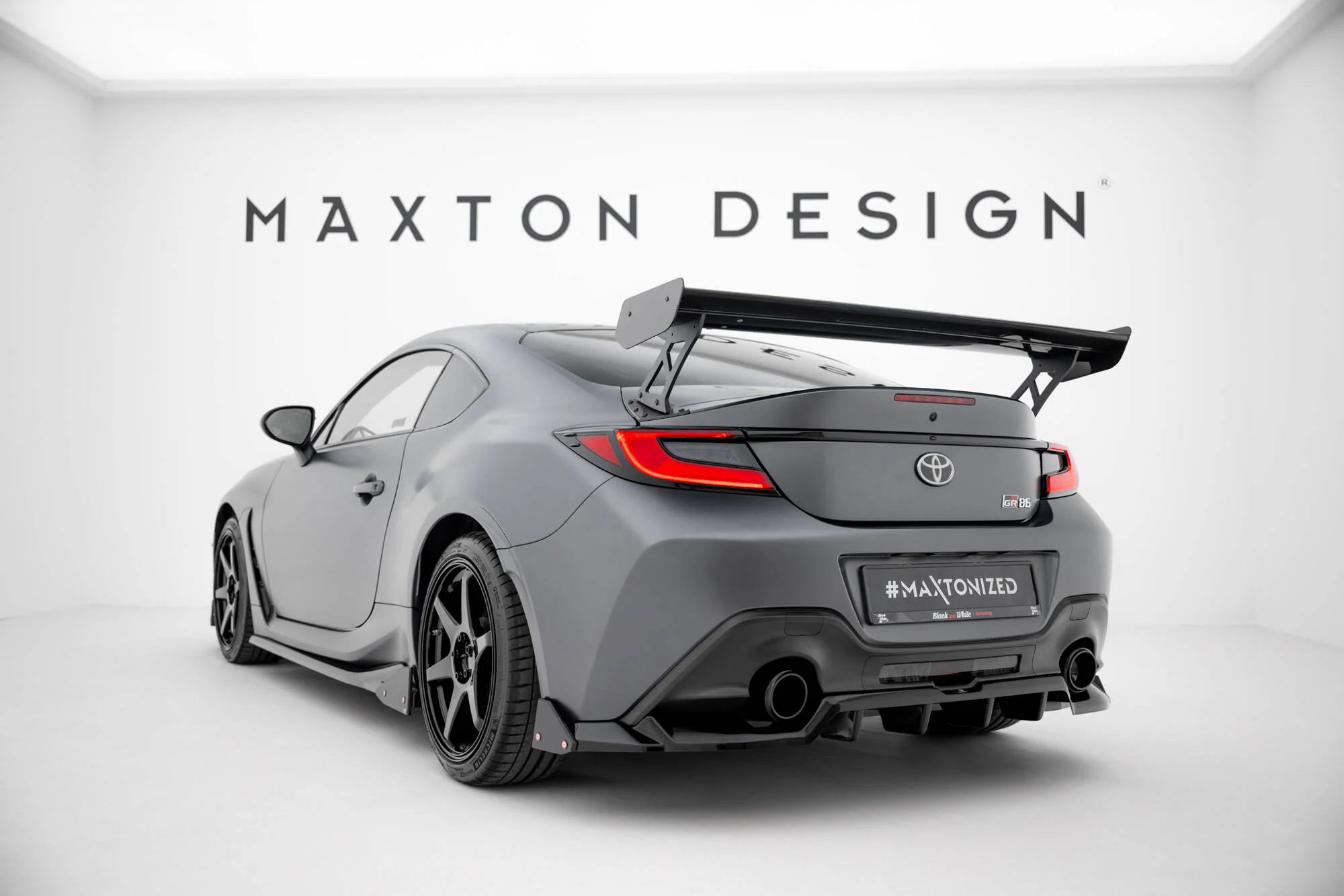 Carbon Spoiler With External Brackets Uprights Toyota GR86 - Image 3