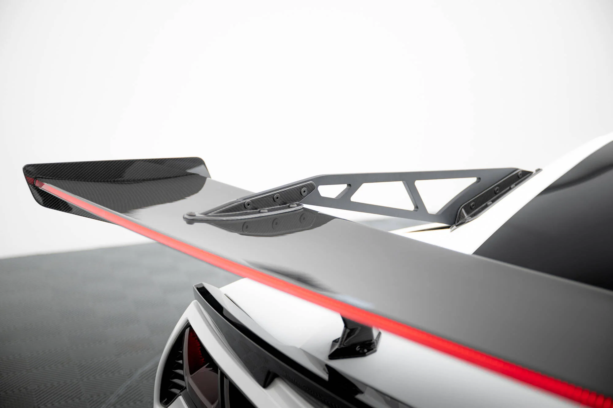 Carbon Spoiler With Upper Swan Mounting + LED Chevrolet Corvette Stingray / Grand Sport C7 - Image 10
