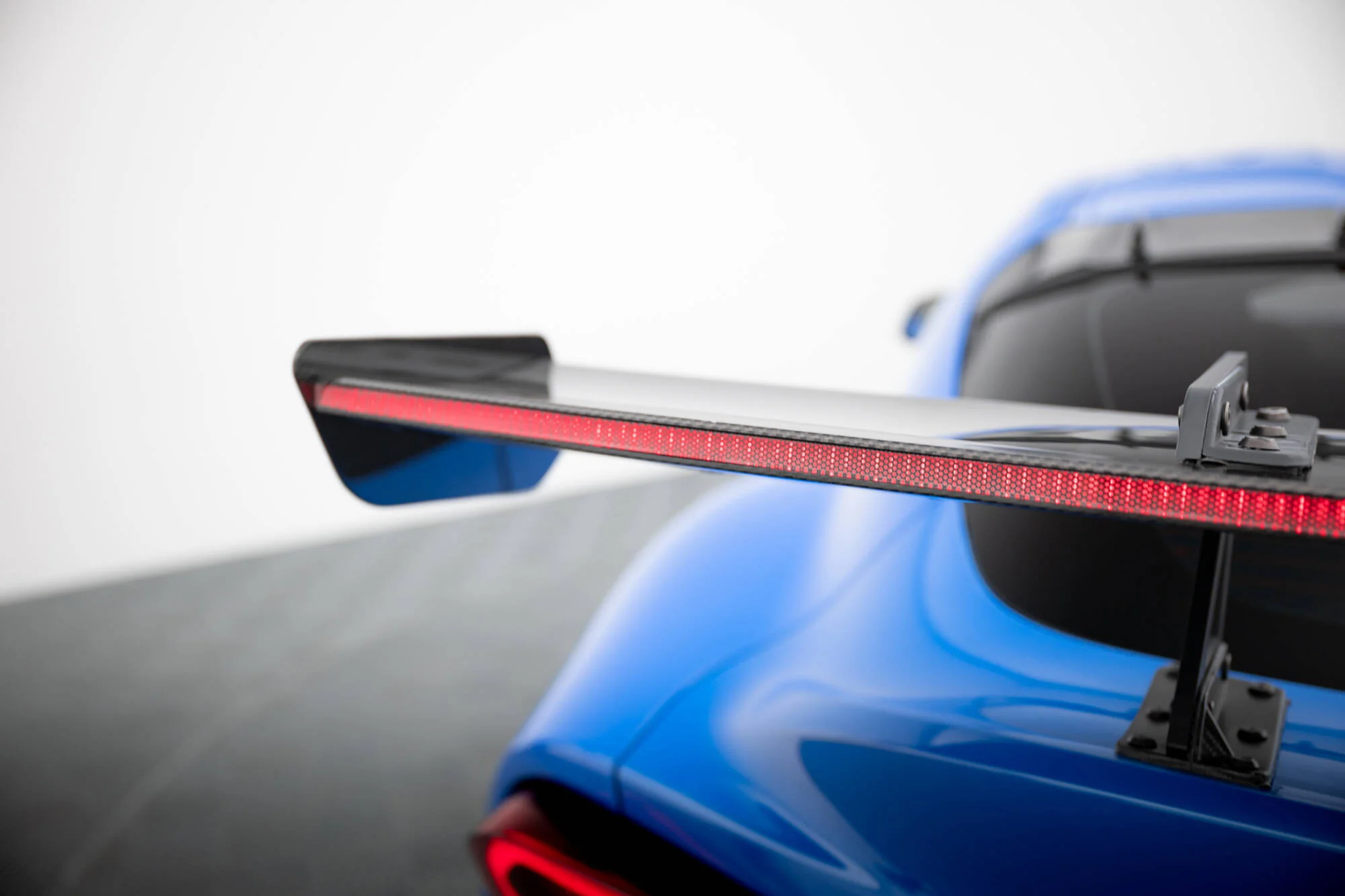 CARBON SPOILER WITH UPPER SWAN MOUNTING + LED TOYOTA SUPRA MK5 - Image 8