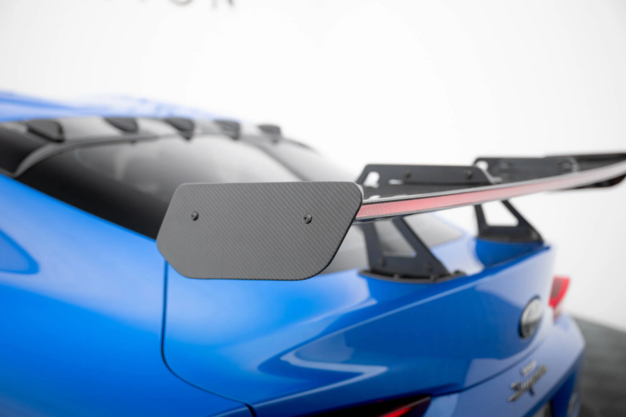 CARBON SPOILER WITH UPPER SWAN MOUNTING + LED TOYOTA SUPRA MK5 - Image 9