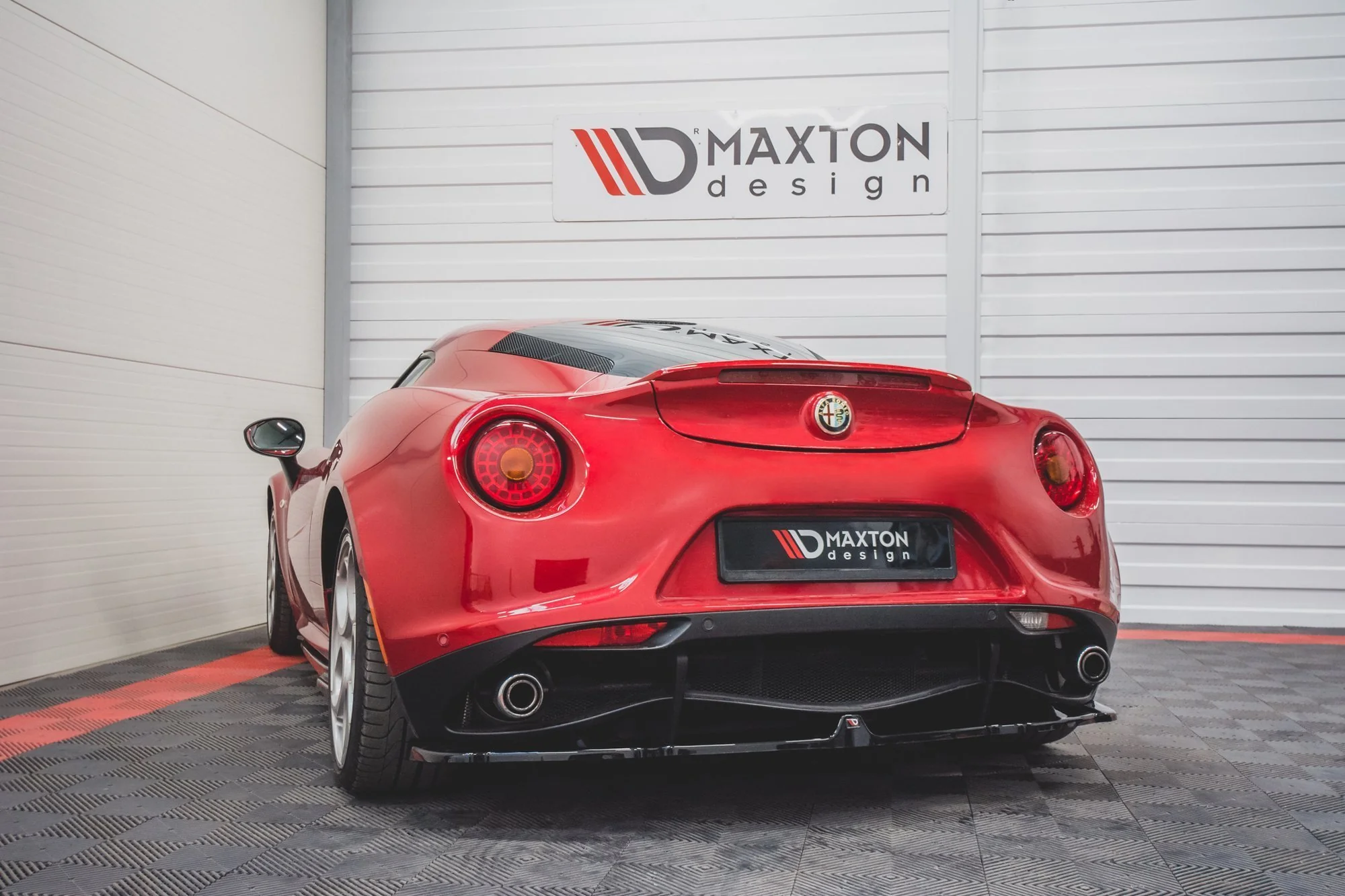 CENTRAL REAR SPLITTER ALFA ROMEO 4C - Image 3