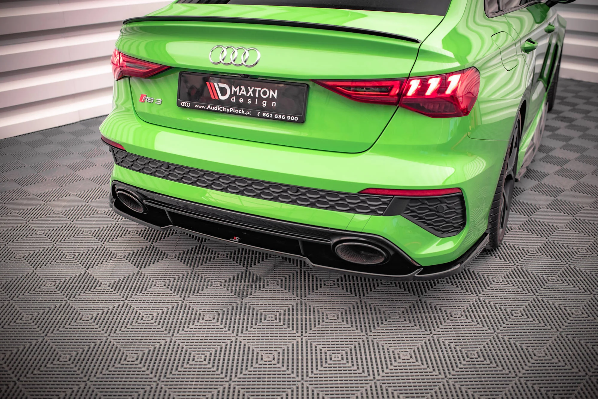 CENTRAL REAR SPLITTER AUDI RS3 SEDAN 8Y - Image 5