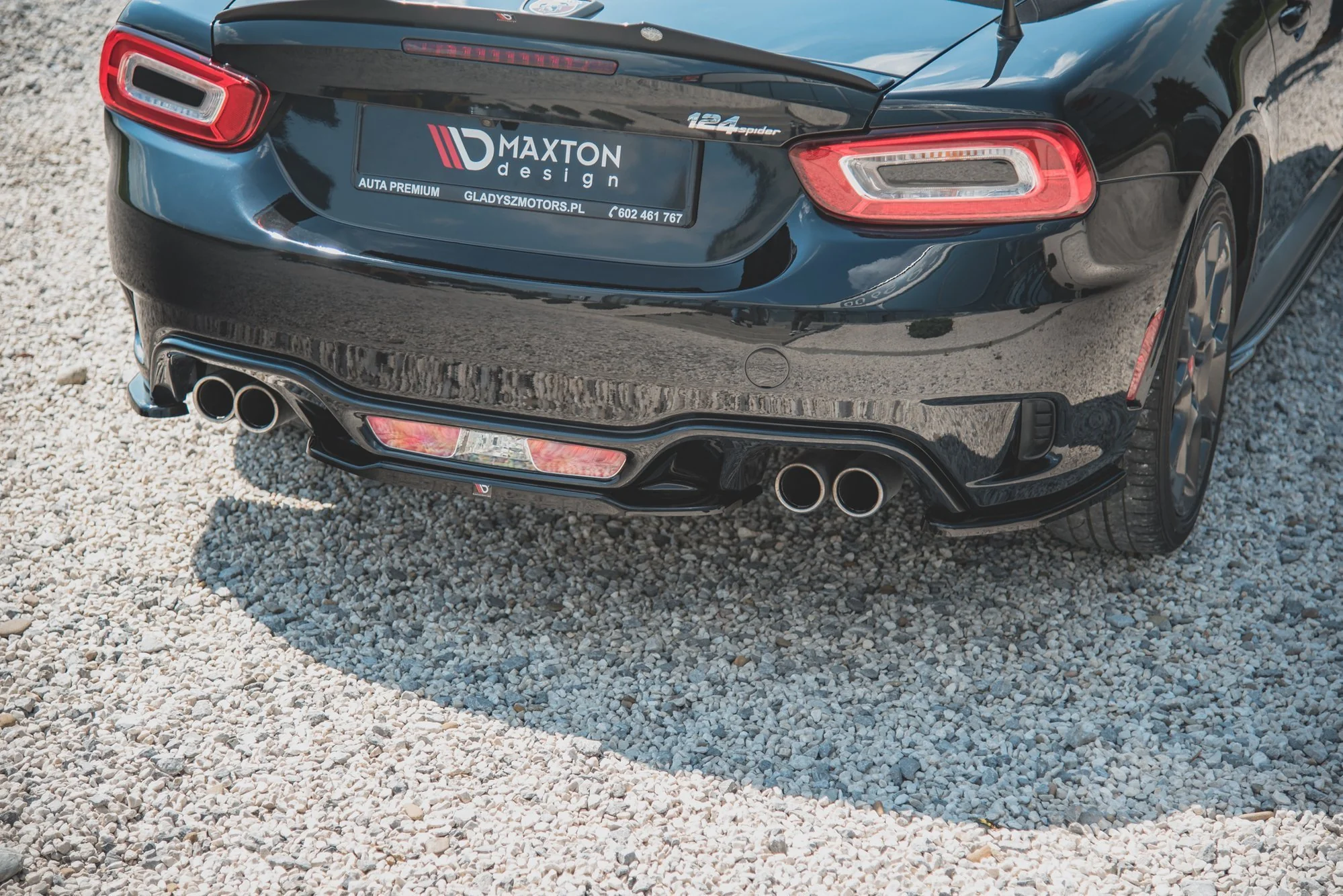 CENTRAL REAR SPLITTER FIAT 124 SPIDER ABARTH - Image 5