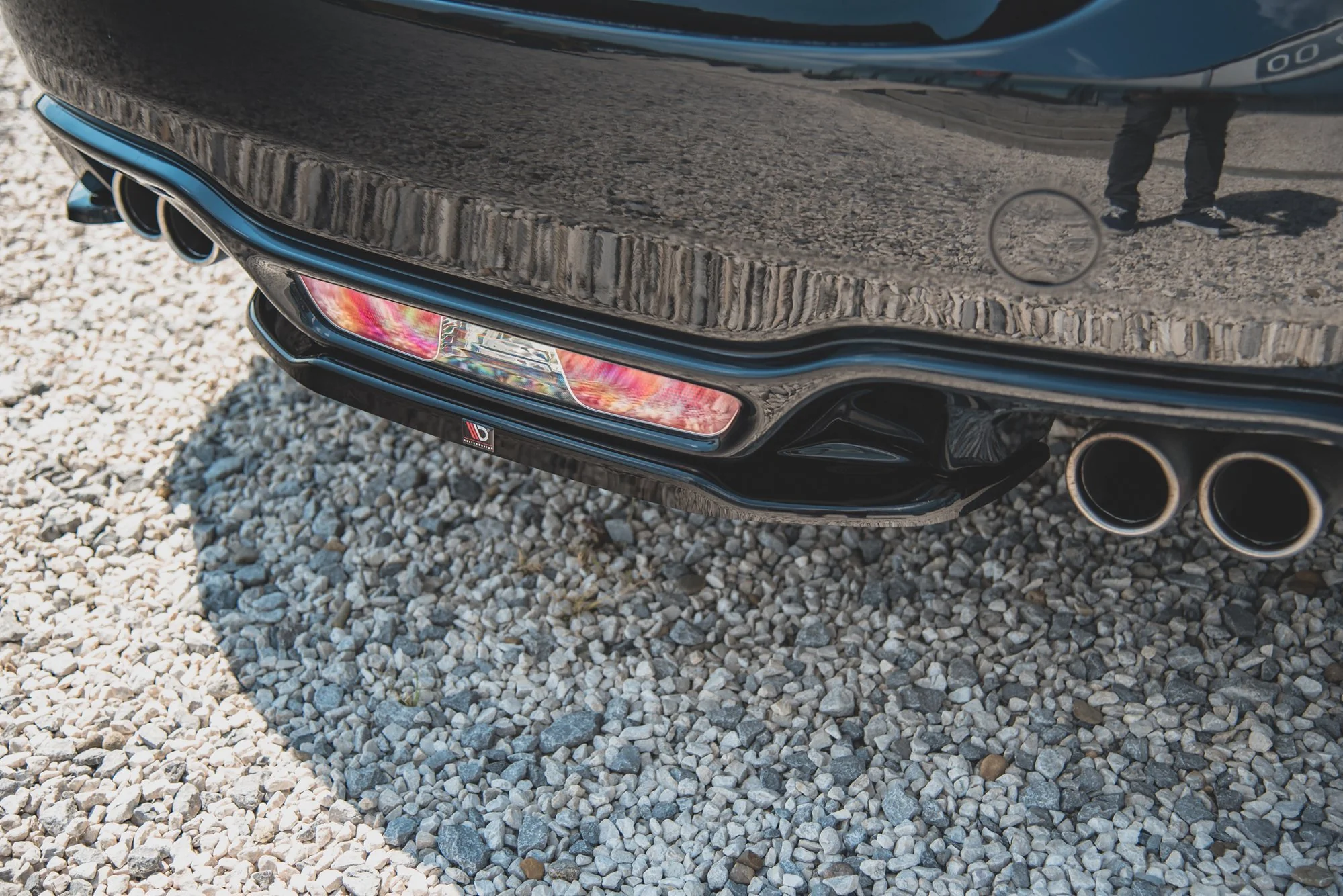 CENTRAL REAR SPLITTER FIAT 124 SPIDER ABARTH - Image 6