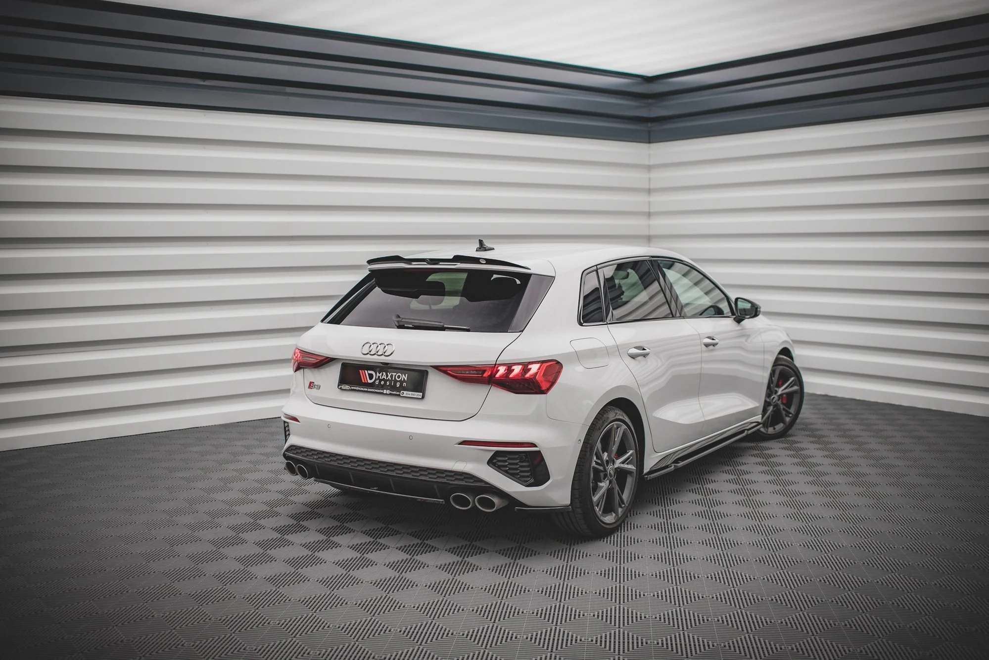 CENTRAL REAR SPLITTER FOR AUDI S3 Sportback 8Y - Image 4
