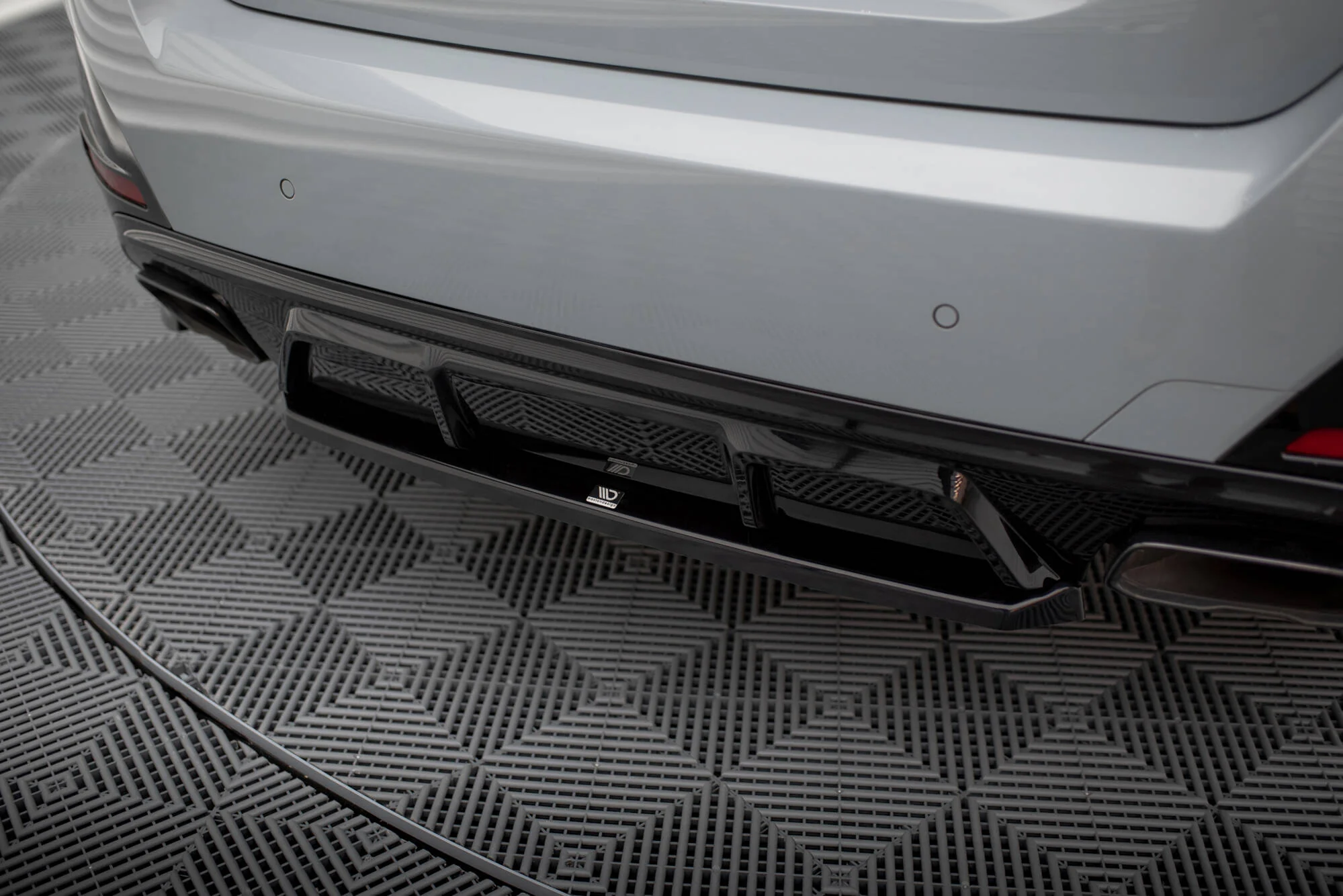 CENTRAL REAR SPLITTER FOR BMW M440I GRAN COUPE G26 - Image 4