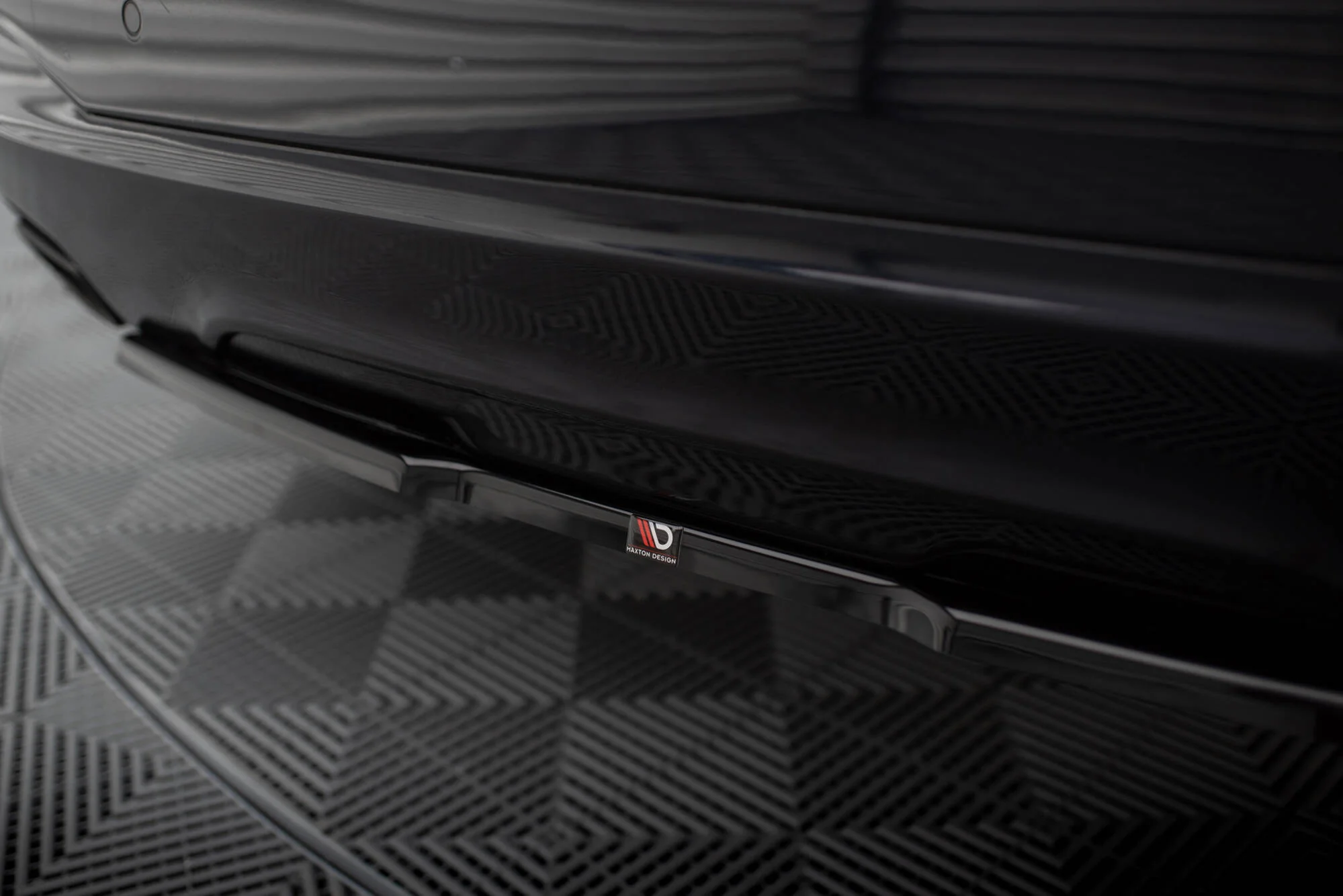 CENTRAL REAR SPLITTER FOR BMW 6 GT G32 M-PACK - Image 4