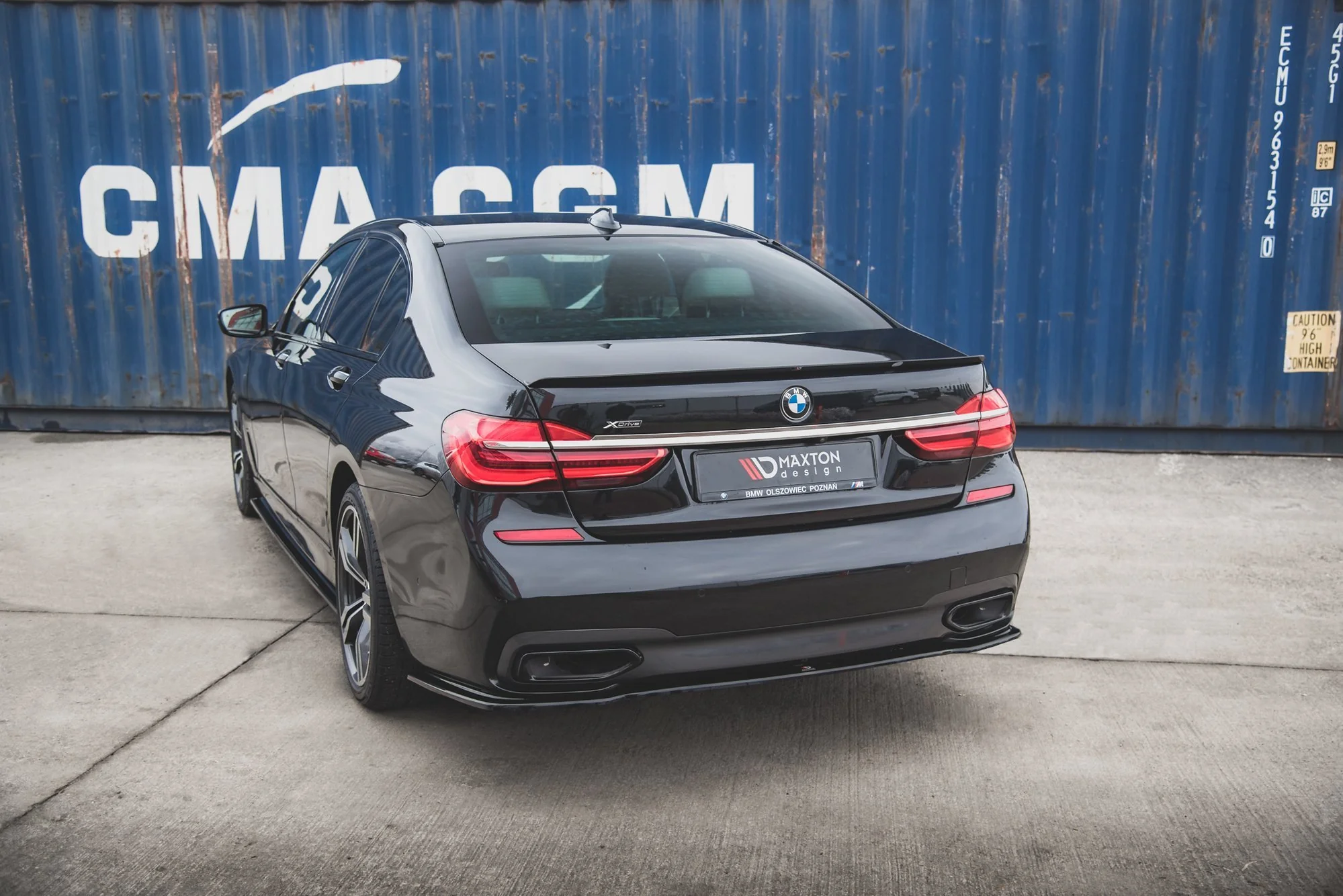 CENTRAL REAR SPLITTER FOR BMW 7 M-PACK G11 - Image 4