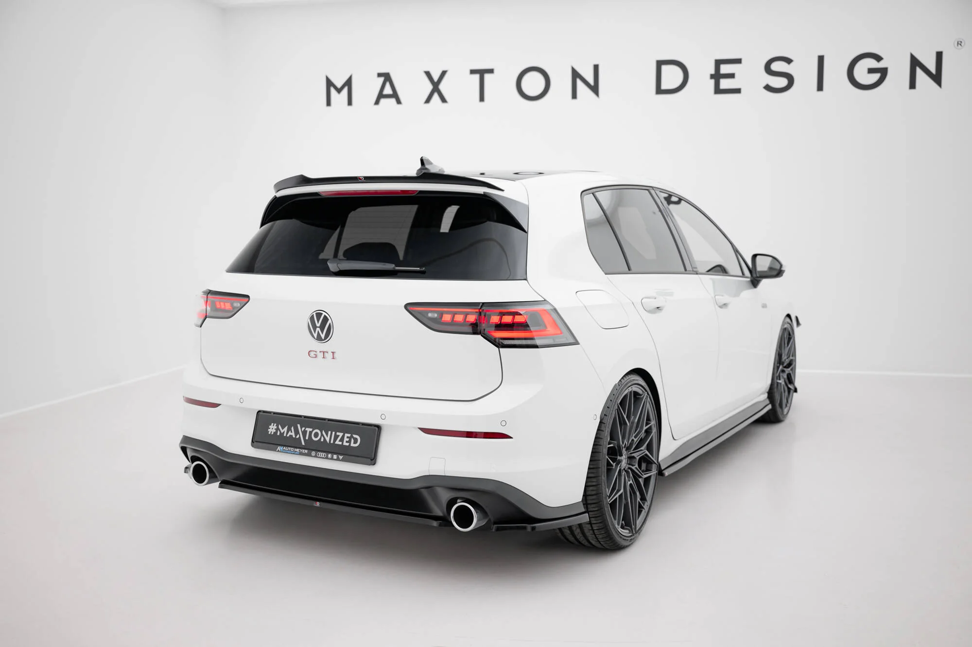 CENTRAL REAR SPLITTER VOLKSWAGEN GOLF 8 GTI - Image 2
