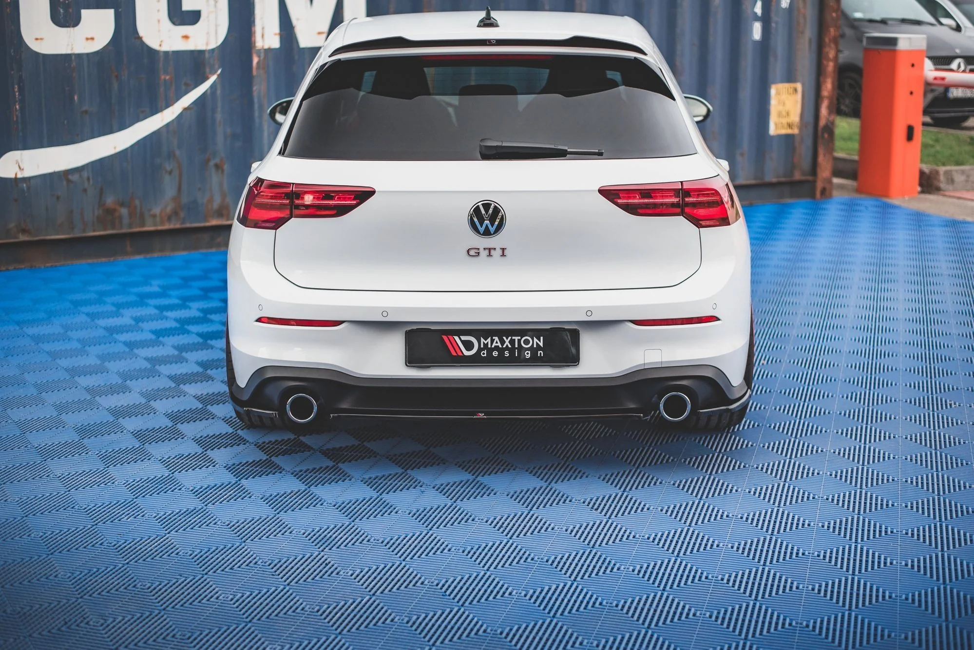 CENTRAL REAR SPLITTER VOLKSWAGEN GOLF 8 GTI - Image 7