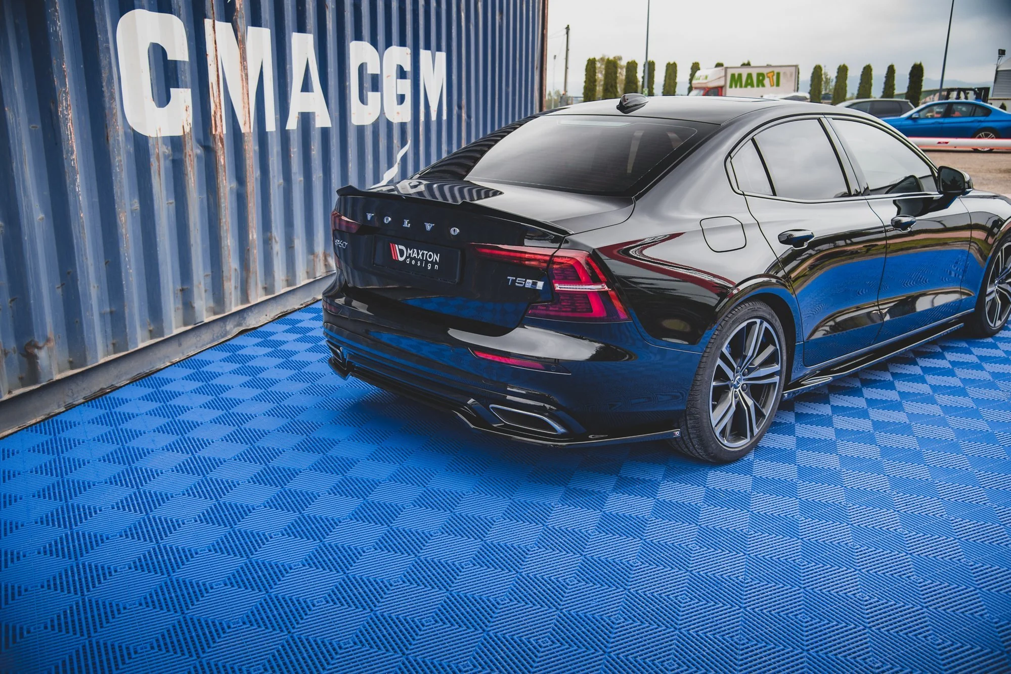CENTRAL REAR SPLITTER VOLVO S60 R-DESIGN MK3 - Image 2