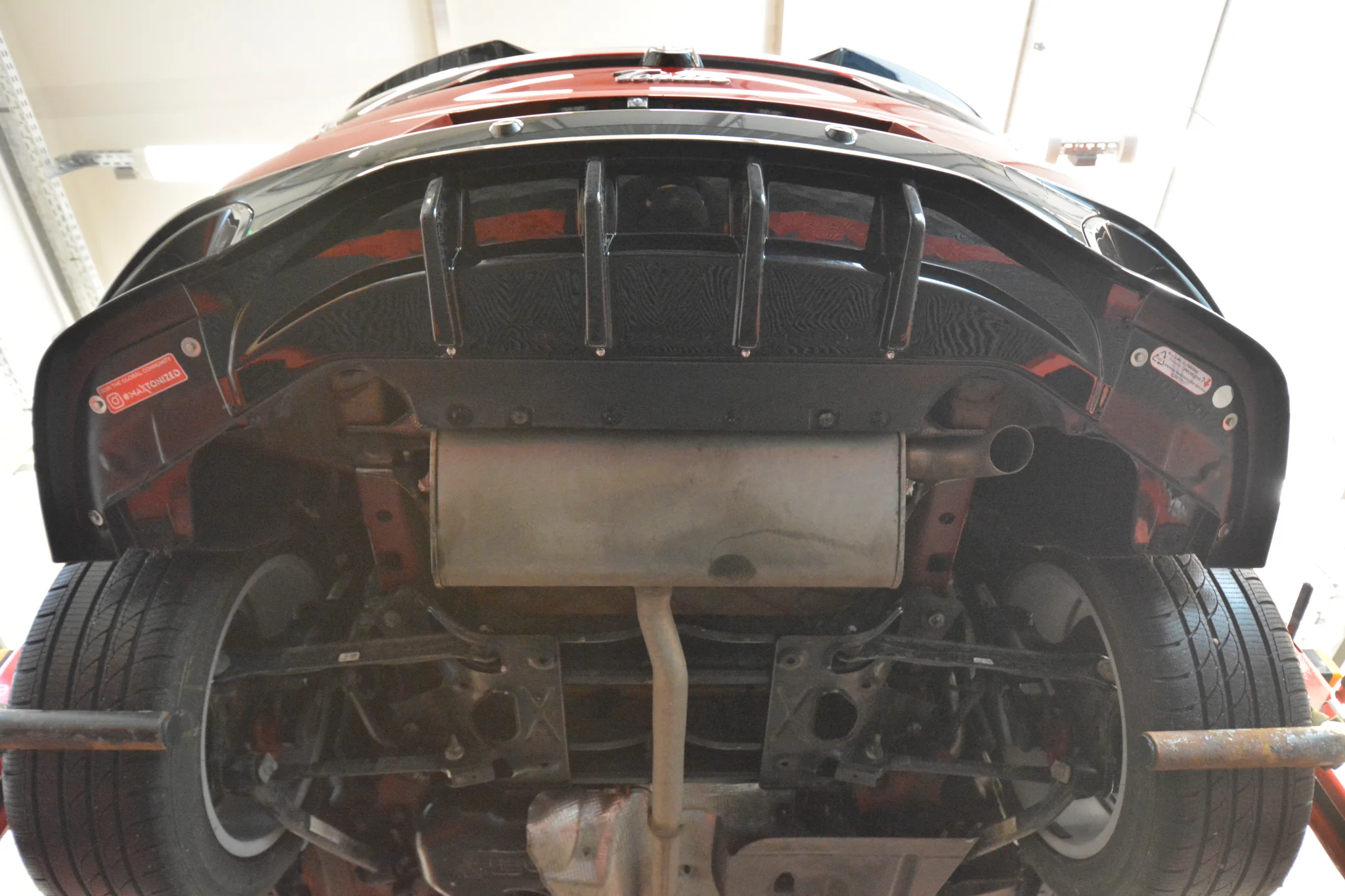 CENTRAL REAR SPLITTER (WITH VERTICAL BARS) ALFA ROMEO TONALE MK1 - Image 7