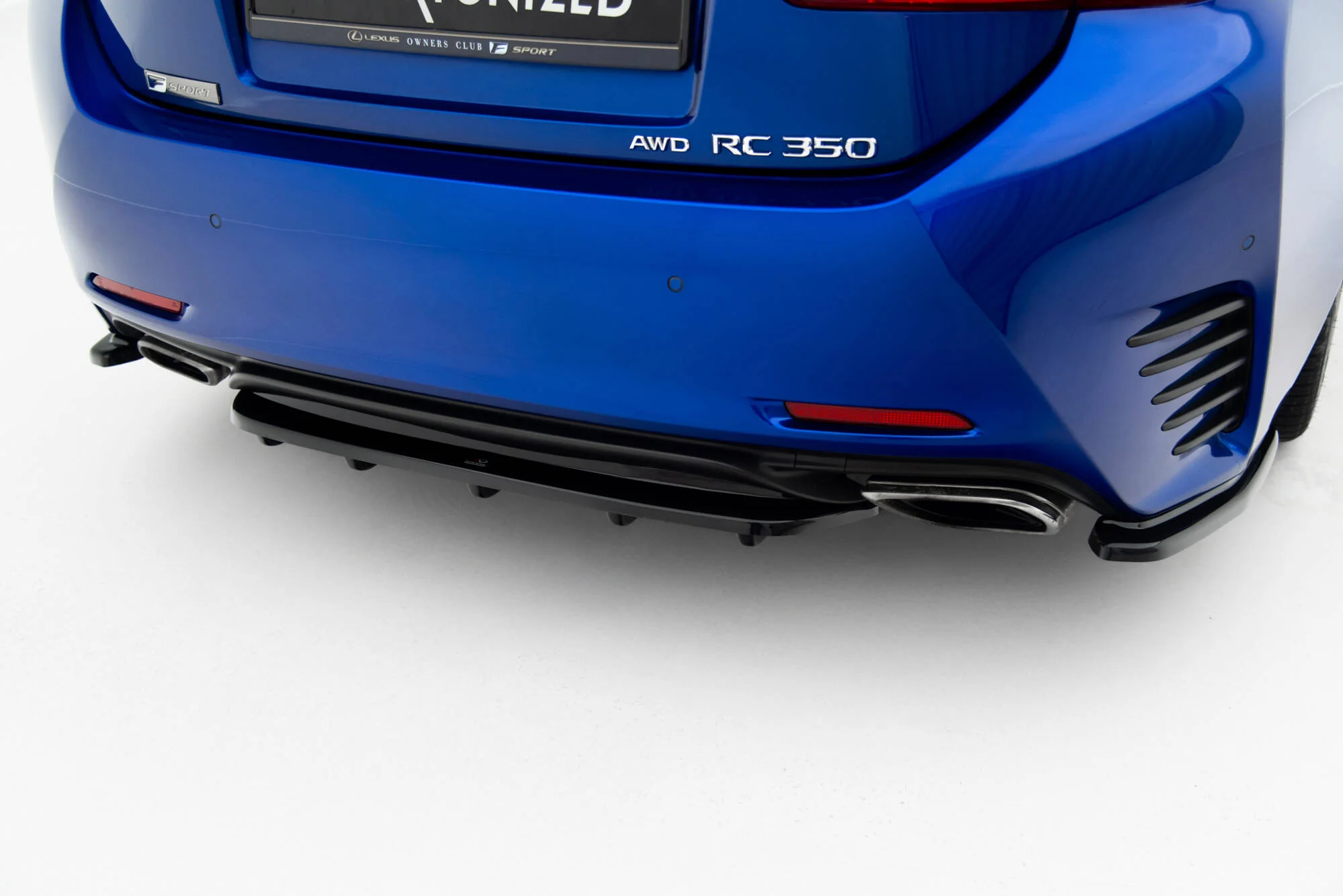 CENTRAL REAR SPLITTER (WITH VERTICAL BARS) LEXUS RC - Image 4