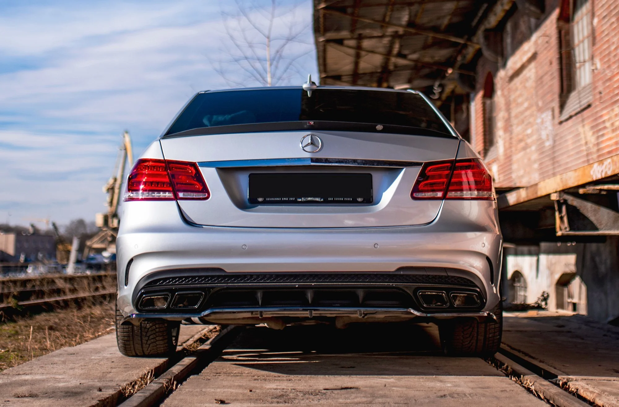 CENTRAL REAR SPLITTER (WITH VERTICAL BARS) MERCEDES-BENZ E63 AMG SEDAN W212 FACELIFT - Image 3
