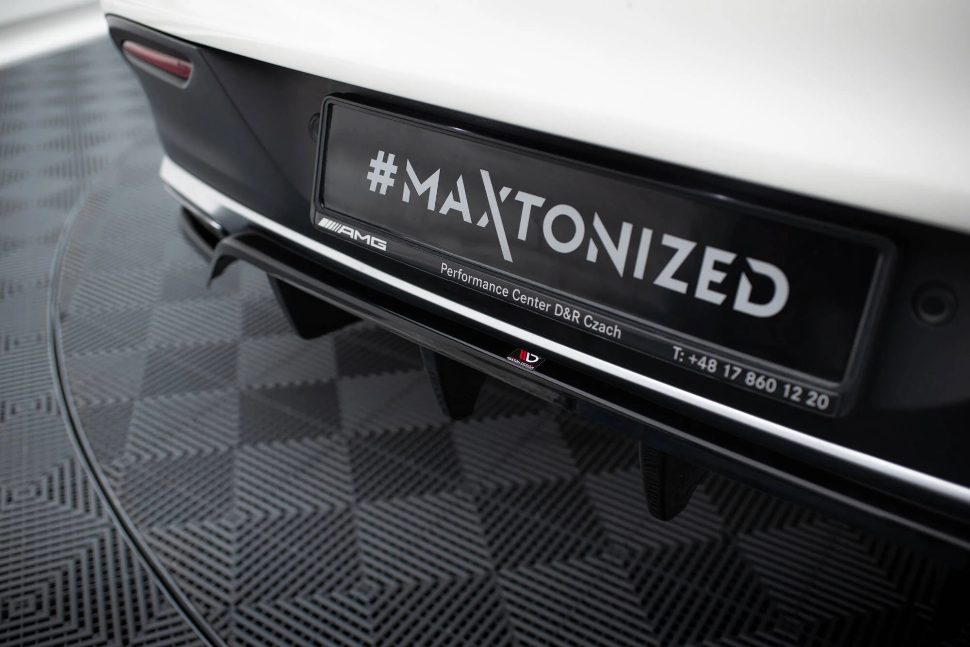 CENTRAL REAR SPLITTER (WITH VERTICAL BARS) MERCEDES-BENZ GLE COUPE AMG-LINE C292 - Image 4