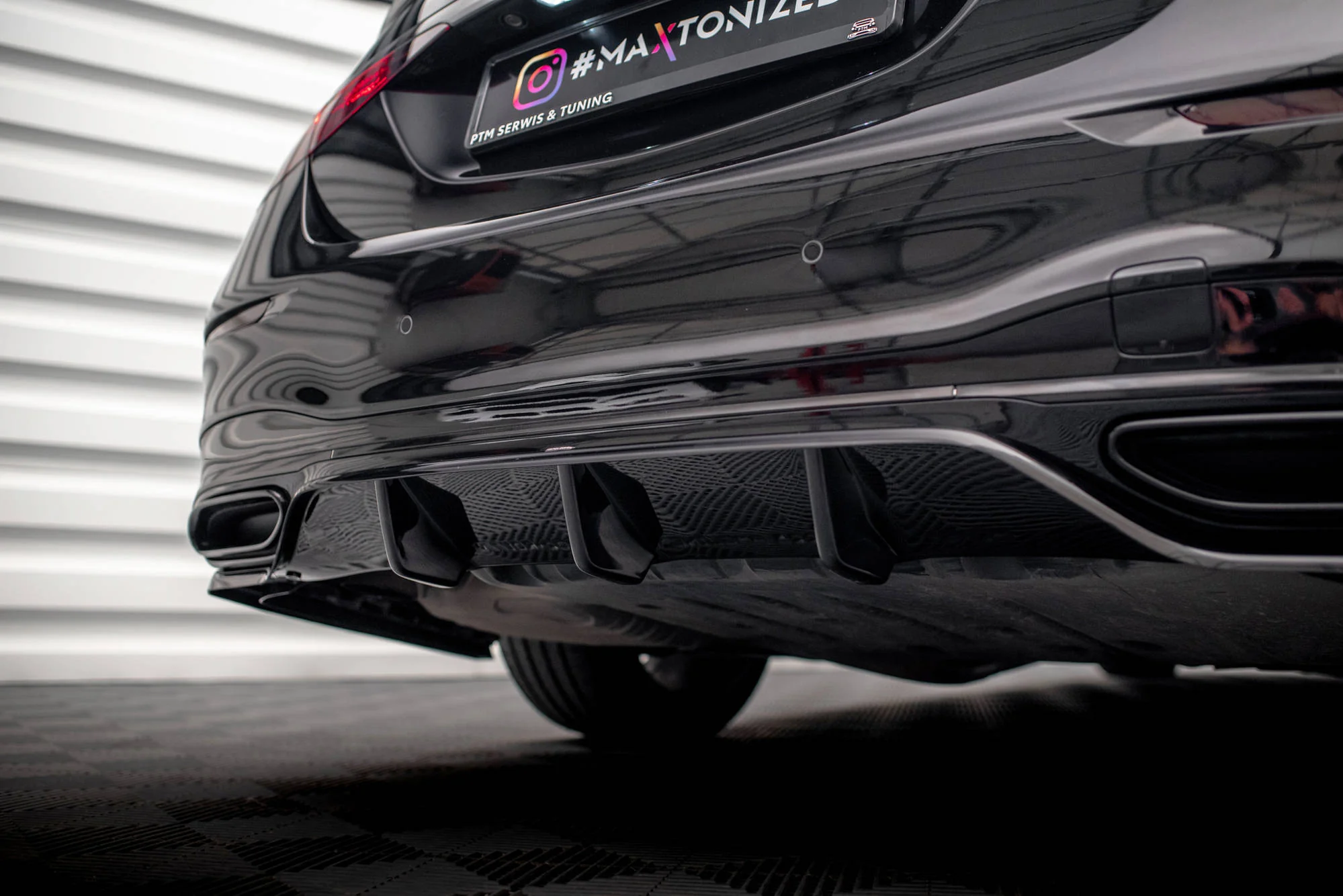 CENTRAL REAR SPLITTER (WITH VERTICAL BARS) MERCEDES-BENZ S AMG-LINE W223 - Image 4
