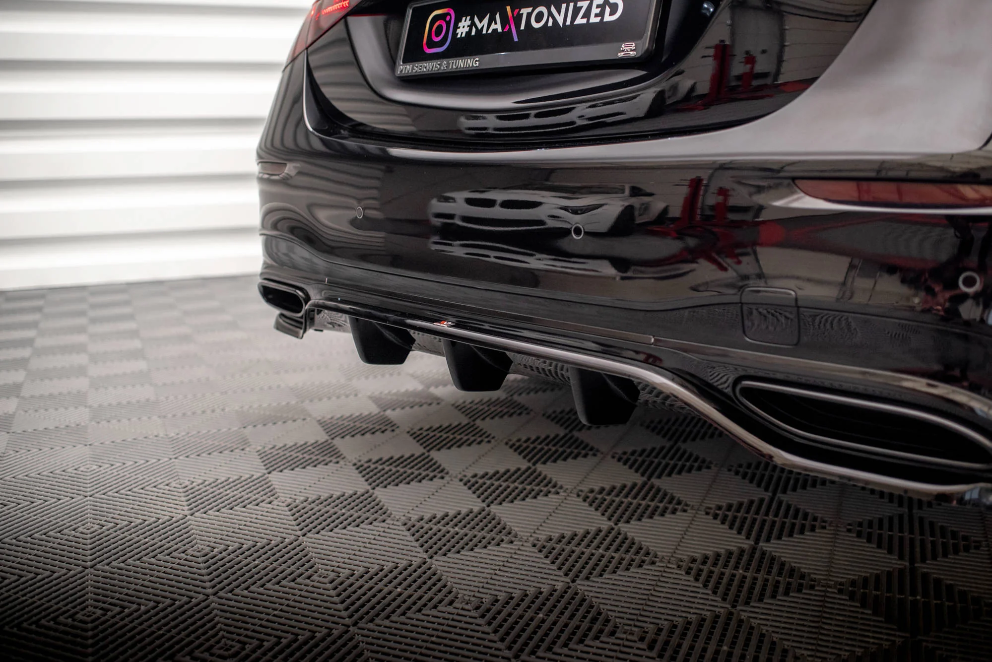 CENTRAL REAR SPLITTER (WITH VERTICAL BARS) MERCEDES-BENZ S AMG-LINE W223 - Image 6