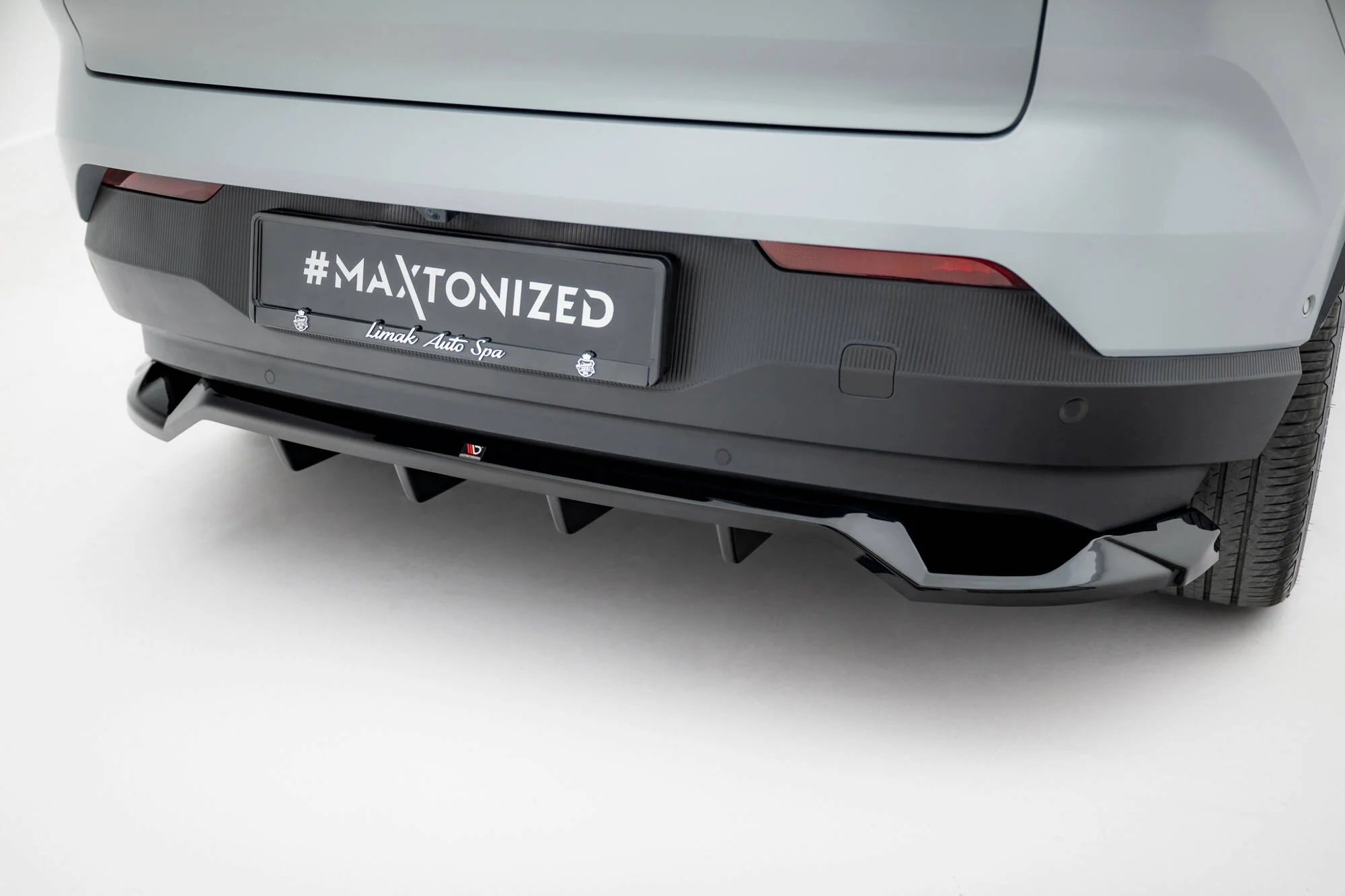Rear Splitter (with vertical bars) Volvo EX30 Mk1 - Image 3