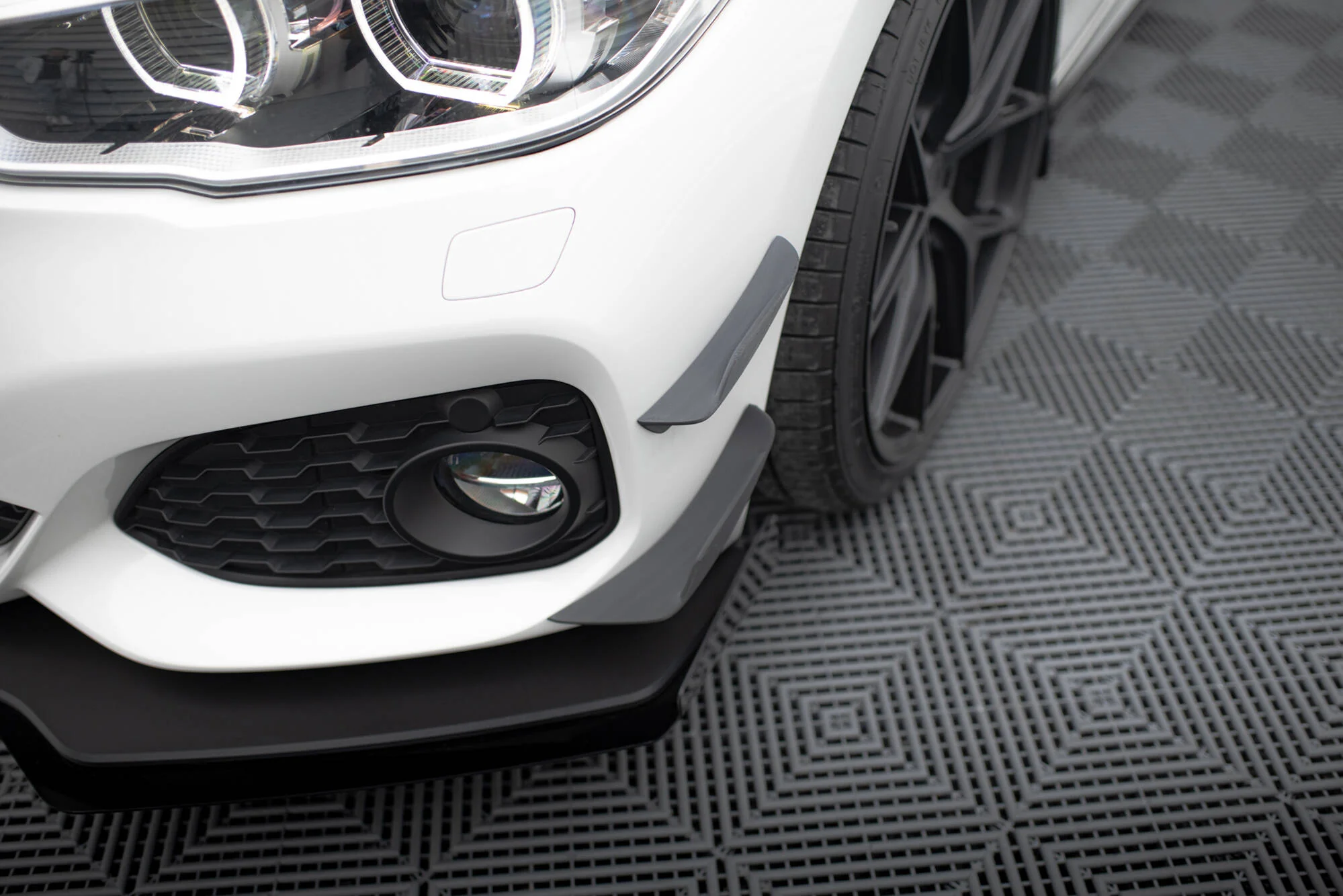 Front Bumper Wings (Canards) Volkswagen Jetta GLI Mk7 - Image 5