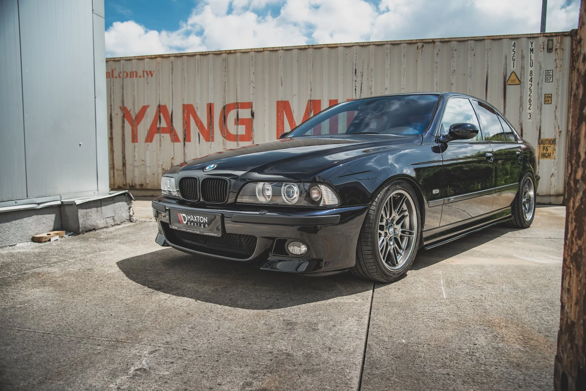 FRONT SIDE SPLITTERS BMW M5 E39 - Image 3