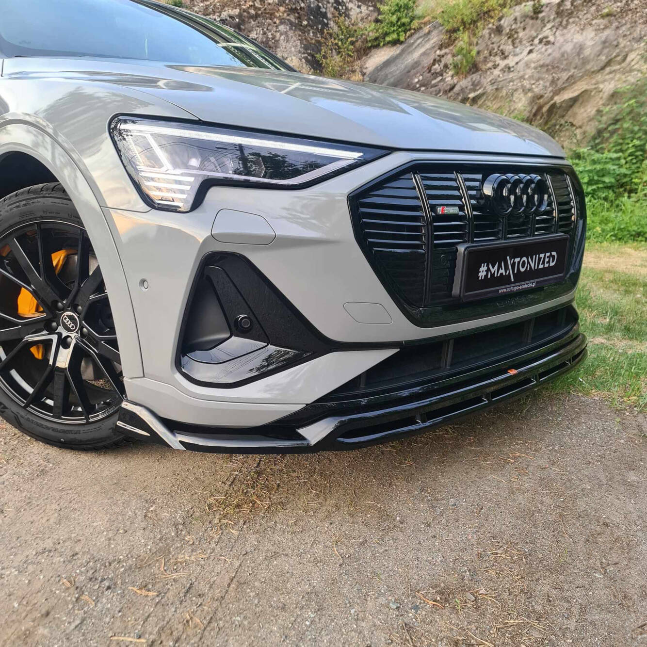 Front Splitter Audi e-Tron S-Line - Image 3