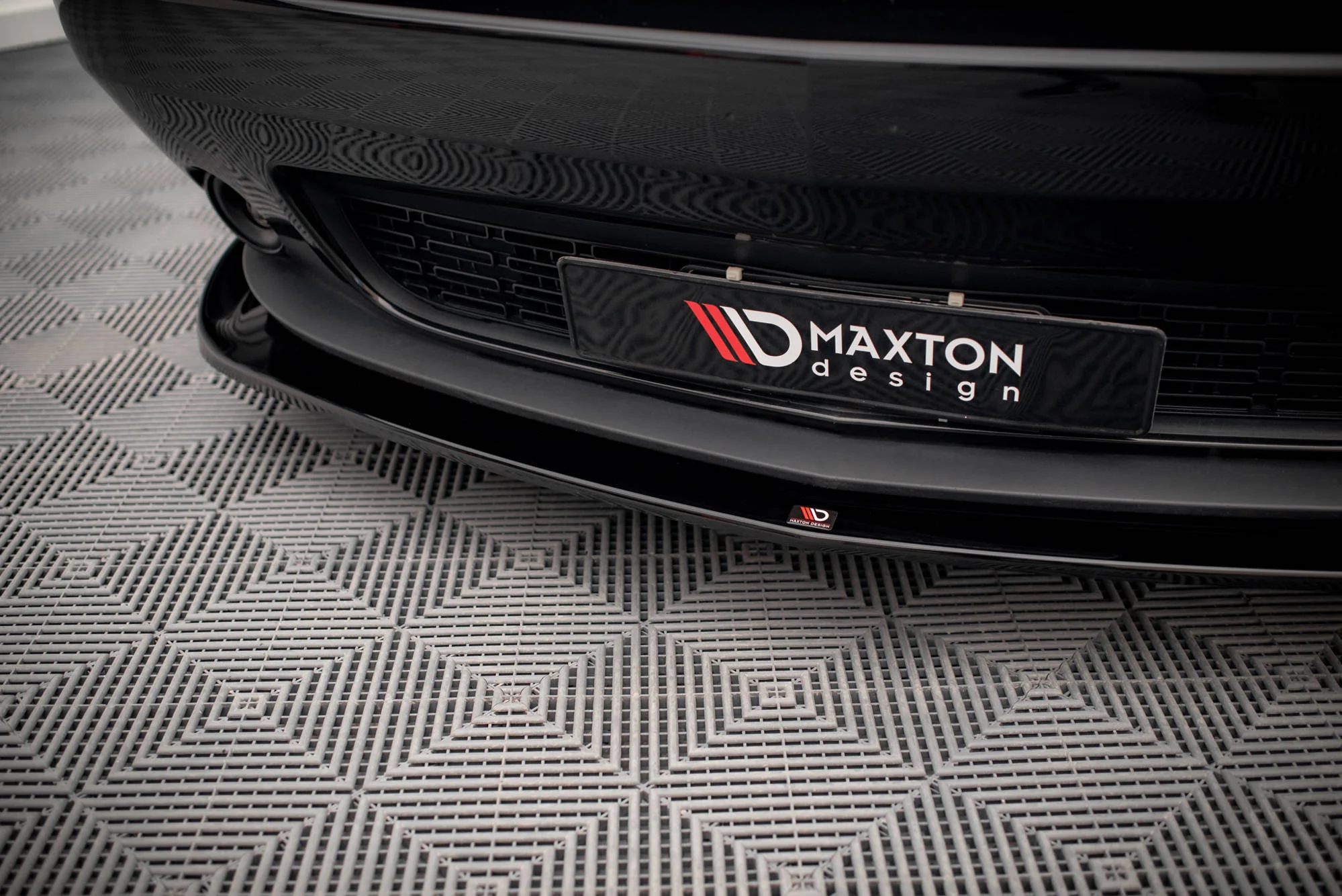 FRONT SPLITTER DODGE CHALLENGER RT MK3 FACELIFT - Image 4