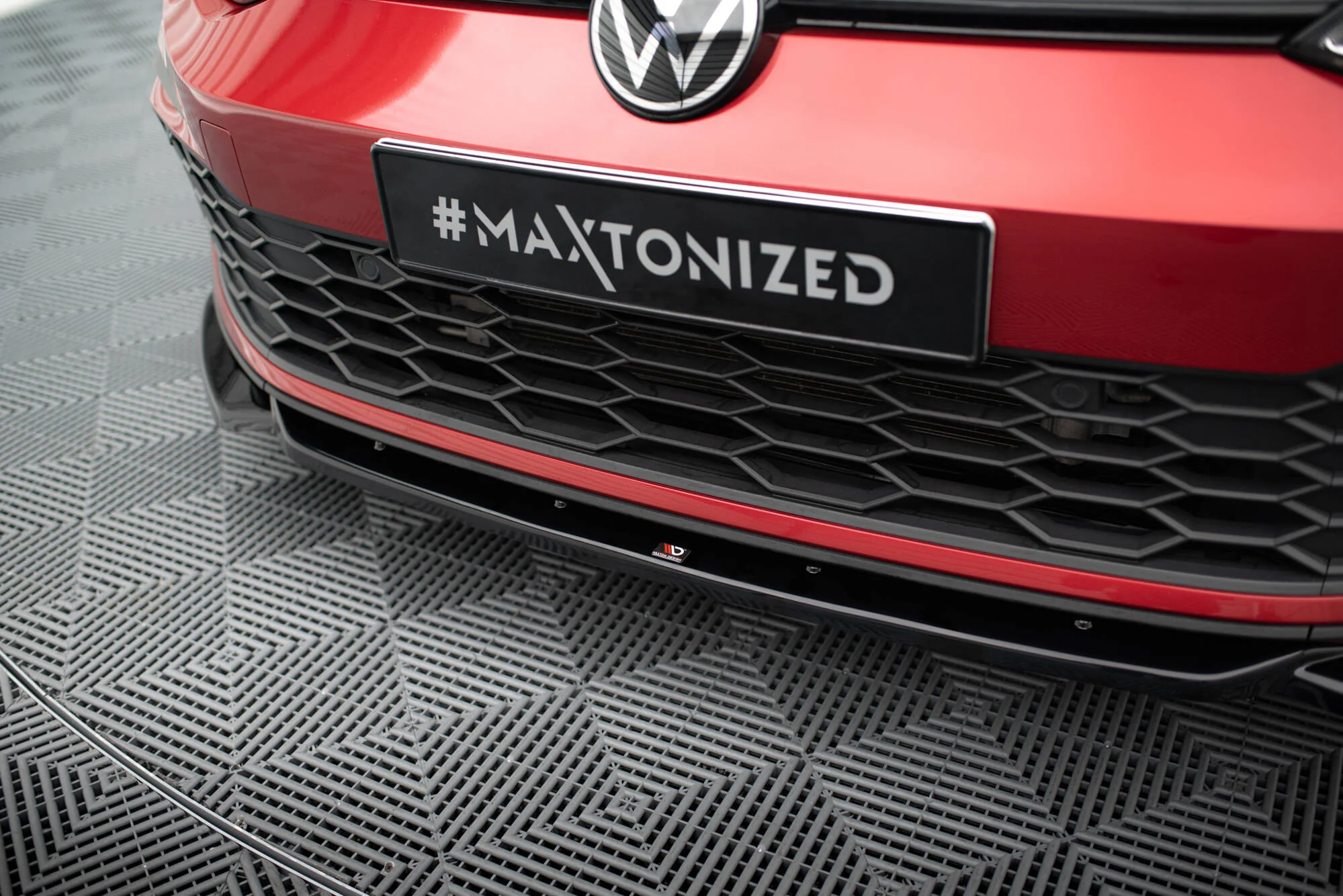 FRONT SPLITTER + FLAPS V.2 VOLKSWAGEN GOLF 8 GTI / R-LINE - Image 4