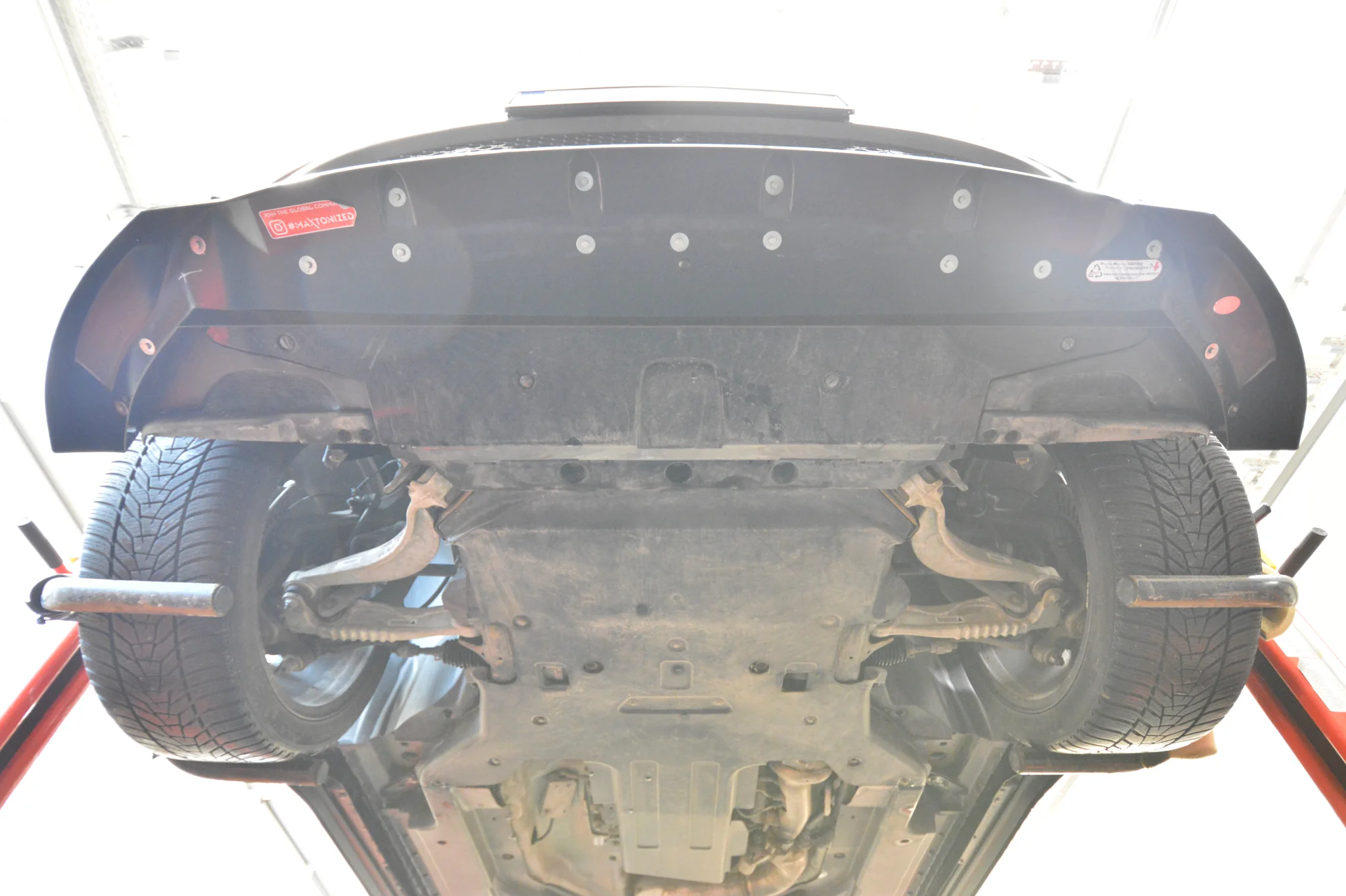 Front Splitter Land Rover Range Rover Velar R-Dynamic Mk1 - Image 7