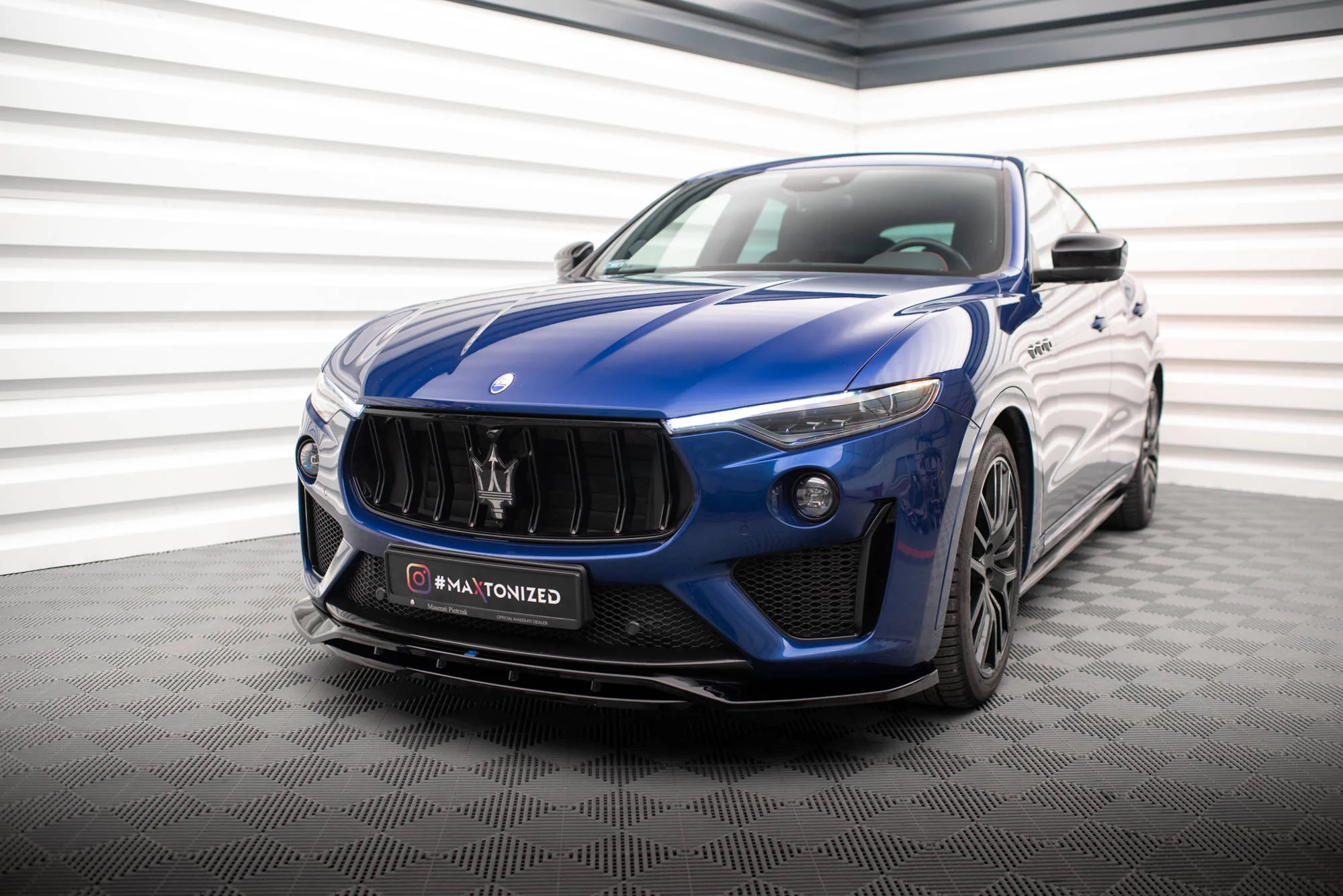 FRONT SPLITTER MASERATI LEVANTE GTS MK1 - Image 3