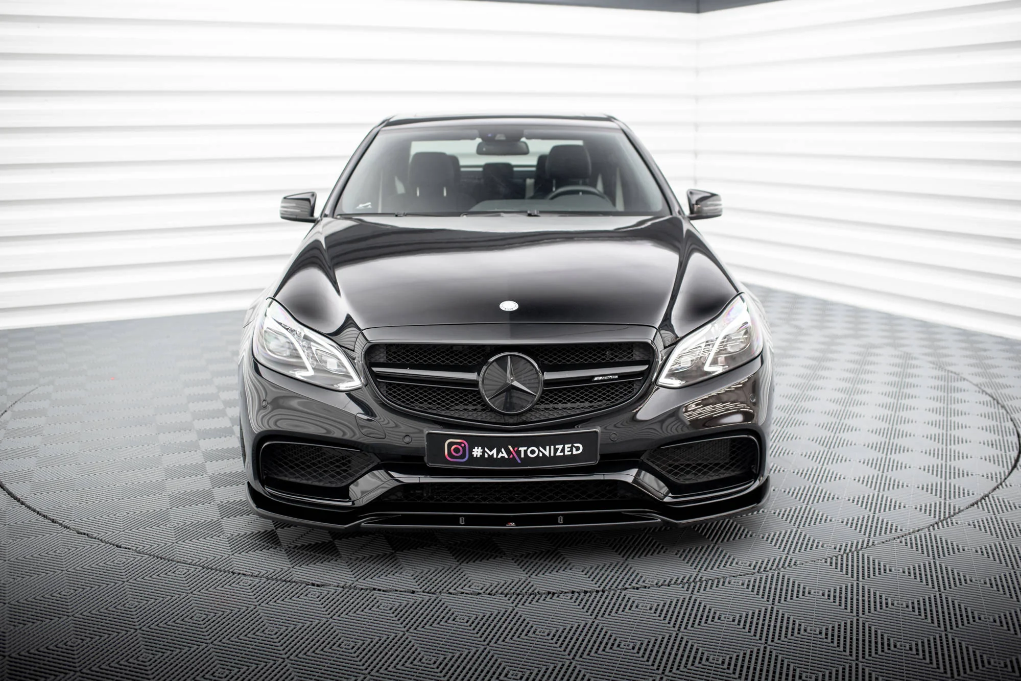 FRONT SPLITTER MERCEDES-BENZ E63 AMG SEDAN W212 FACELIFT - Image 2