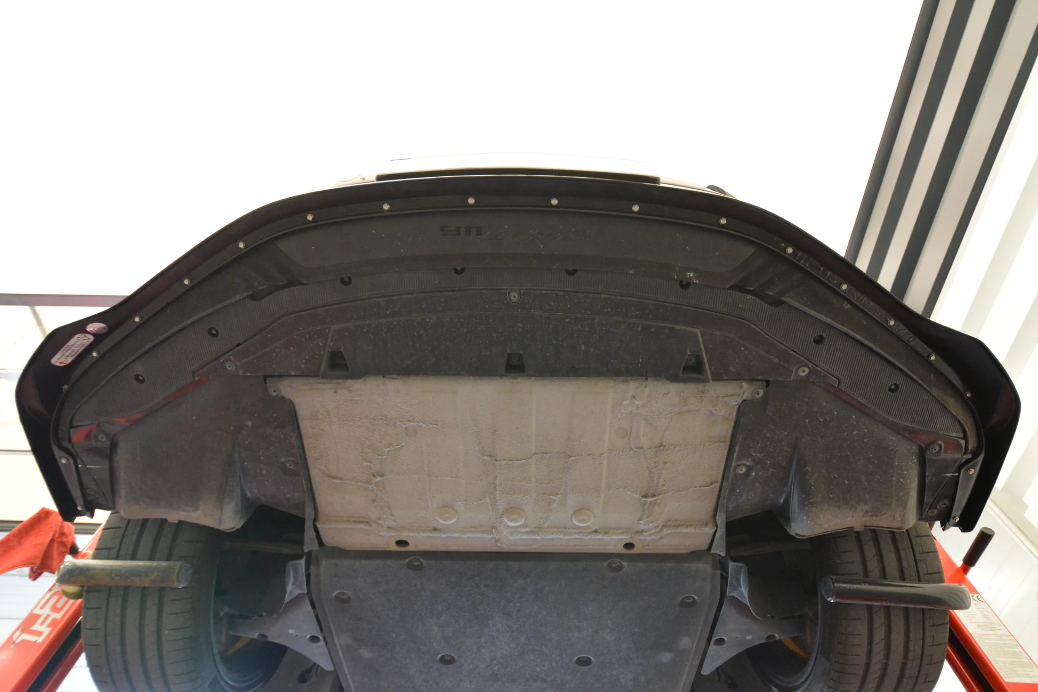 FRONT SPLITTER PORSCHE 911 TURBO S 992 - Image 8