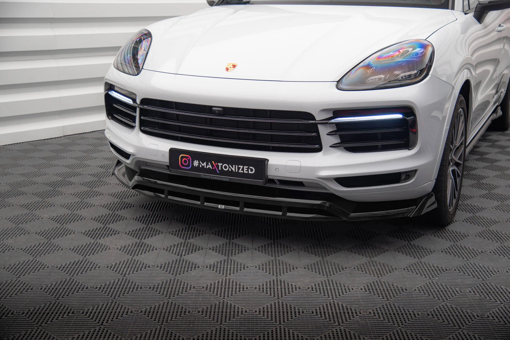 FRONT SPLITTER PORSCHE CAYENNE COUPE MK3 - Image 3