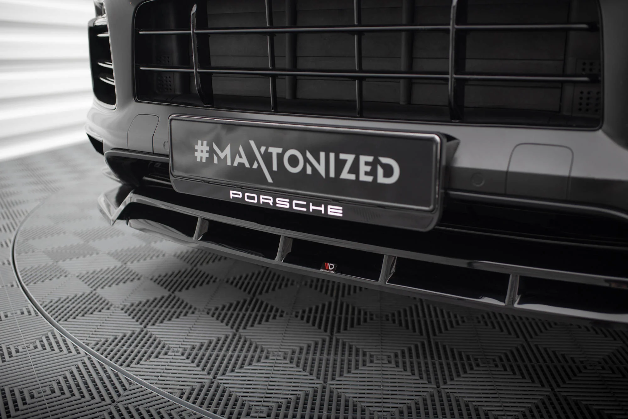 FRONT SPLITTER PORSCHE CAYENNE SPORT DESIGN MK3 - Image 4