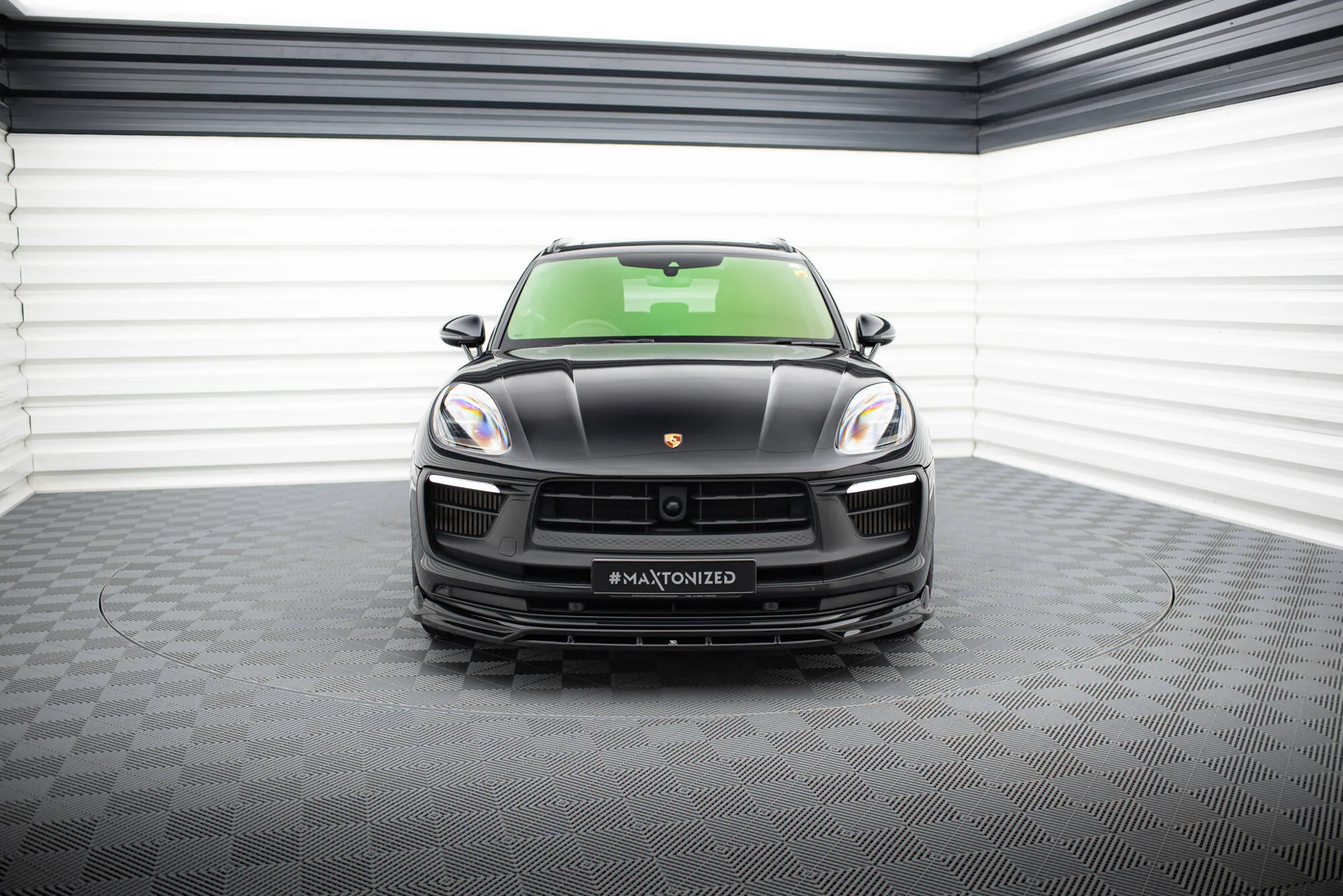 FRONT SPLITTER PORSCHE MACAN GTS MK1 FACELIFT 2 - Image 2
