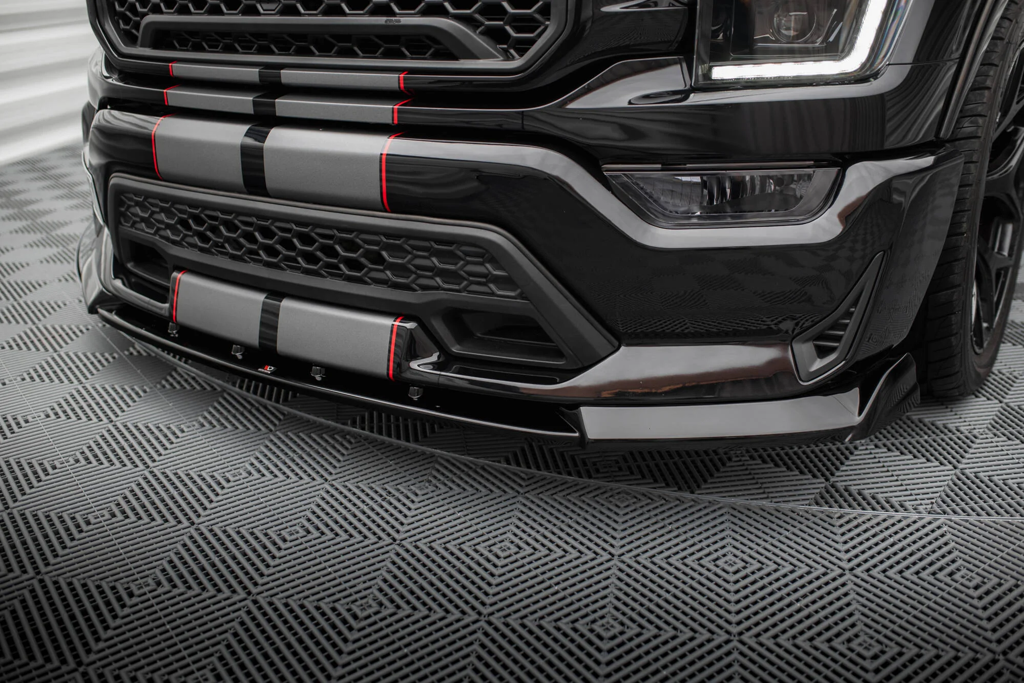 FRONT SPLITTER SHELBY F150 SUPER SNAKE - Image 4
