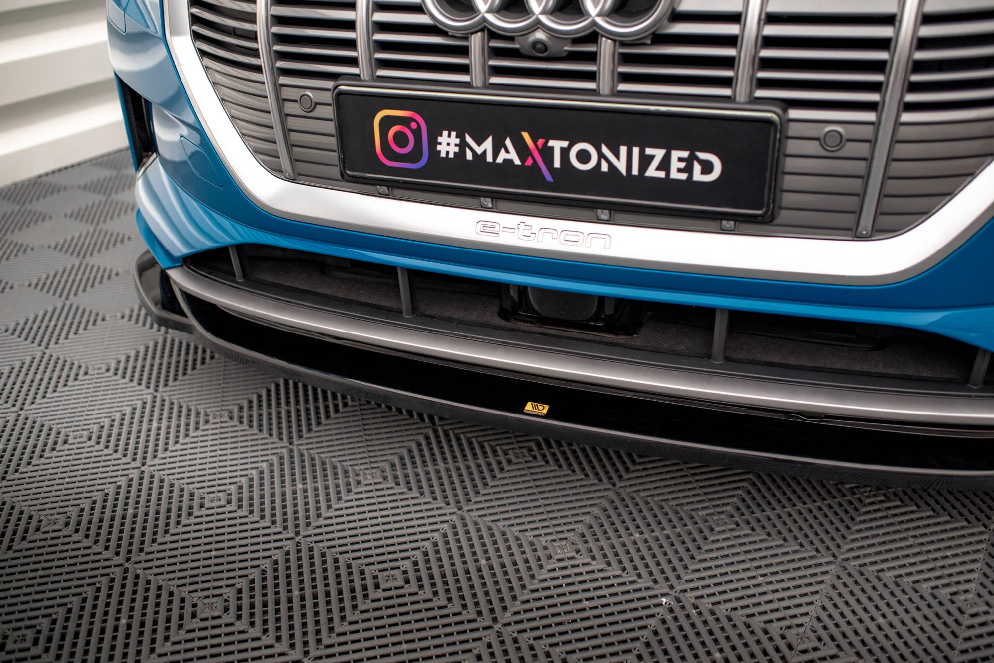 FRONT SPLITTER V.1 AUDI E-TRON - Image 2