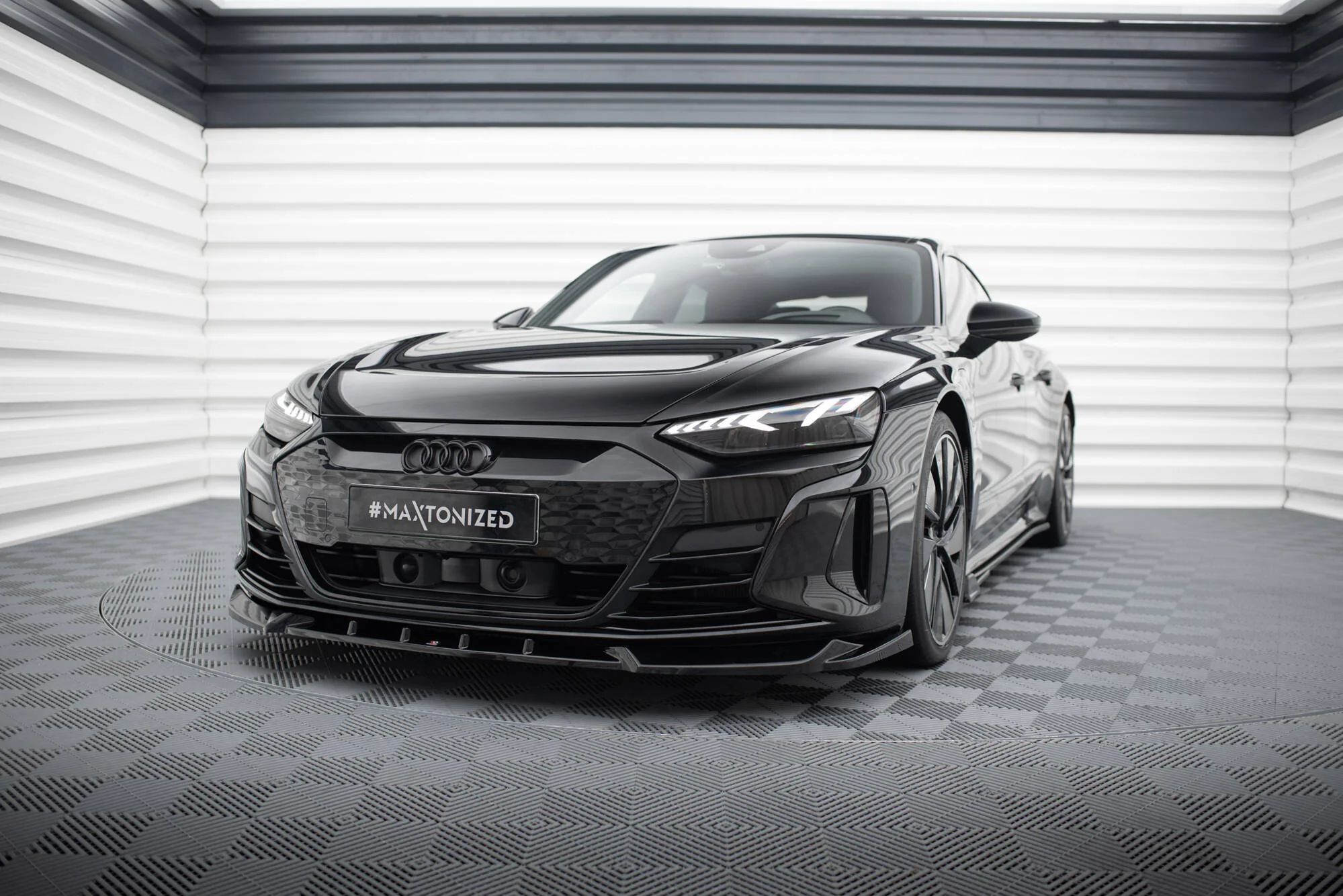 FRONT SPLITTER V.1 AUDI E-TRON GT / RS GT MK1 - Image 3